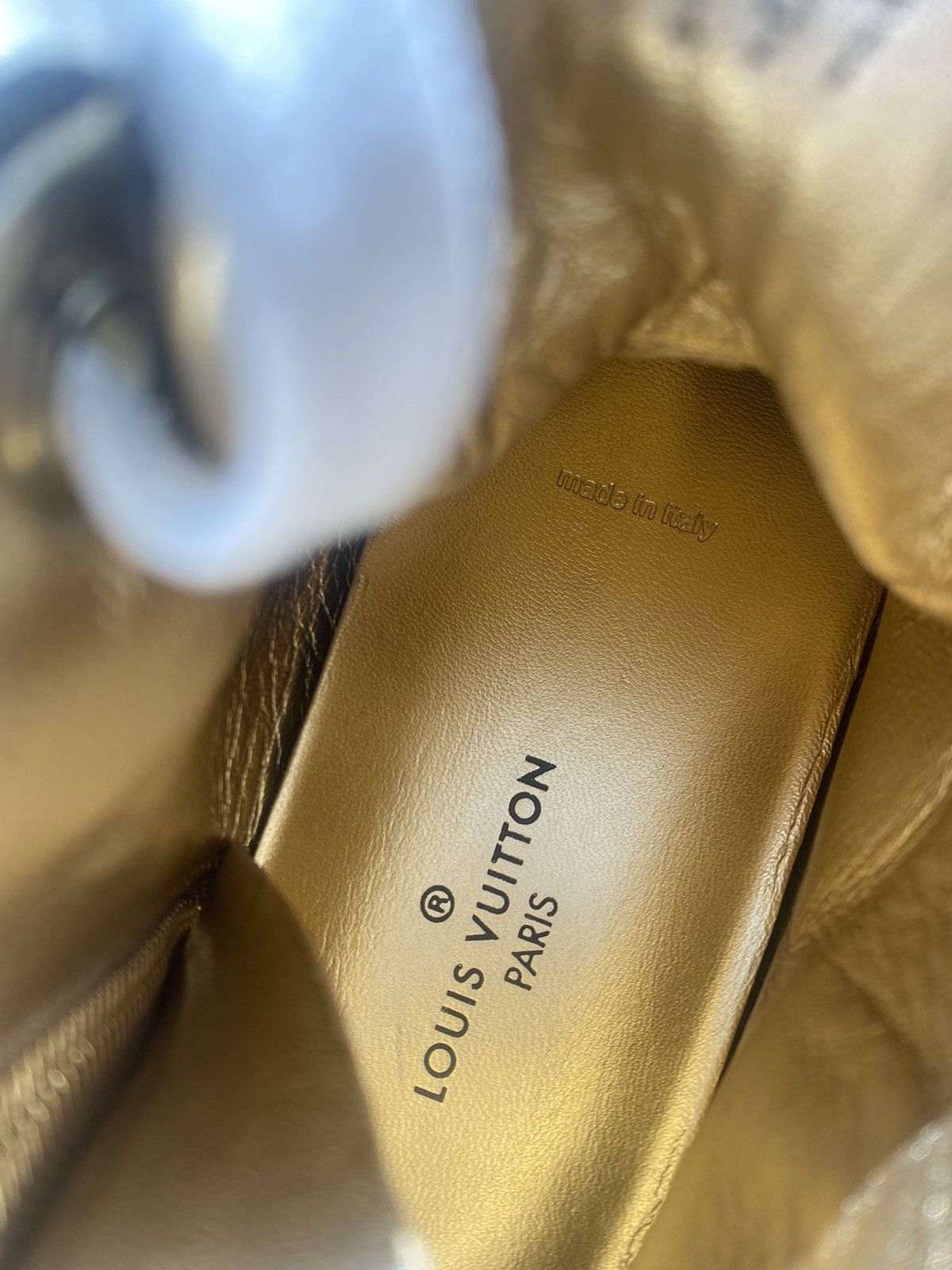 Louis Vuitton LV Monogram Sneakers Size US 7 / IT 37 - 6 Thumbnail
