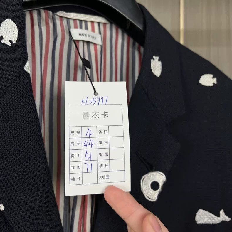 Thom Browne Thom Browne size4 Whale turtle embroidered suit jacket Size 40S - 7 Thumbnail