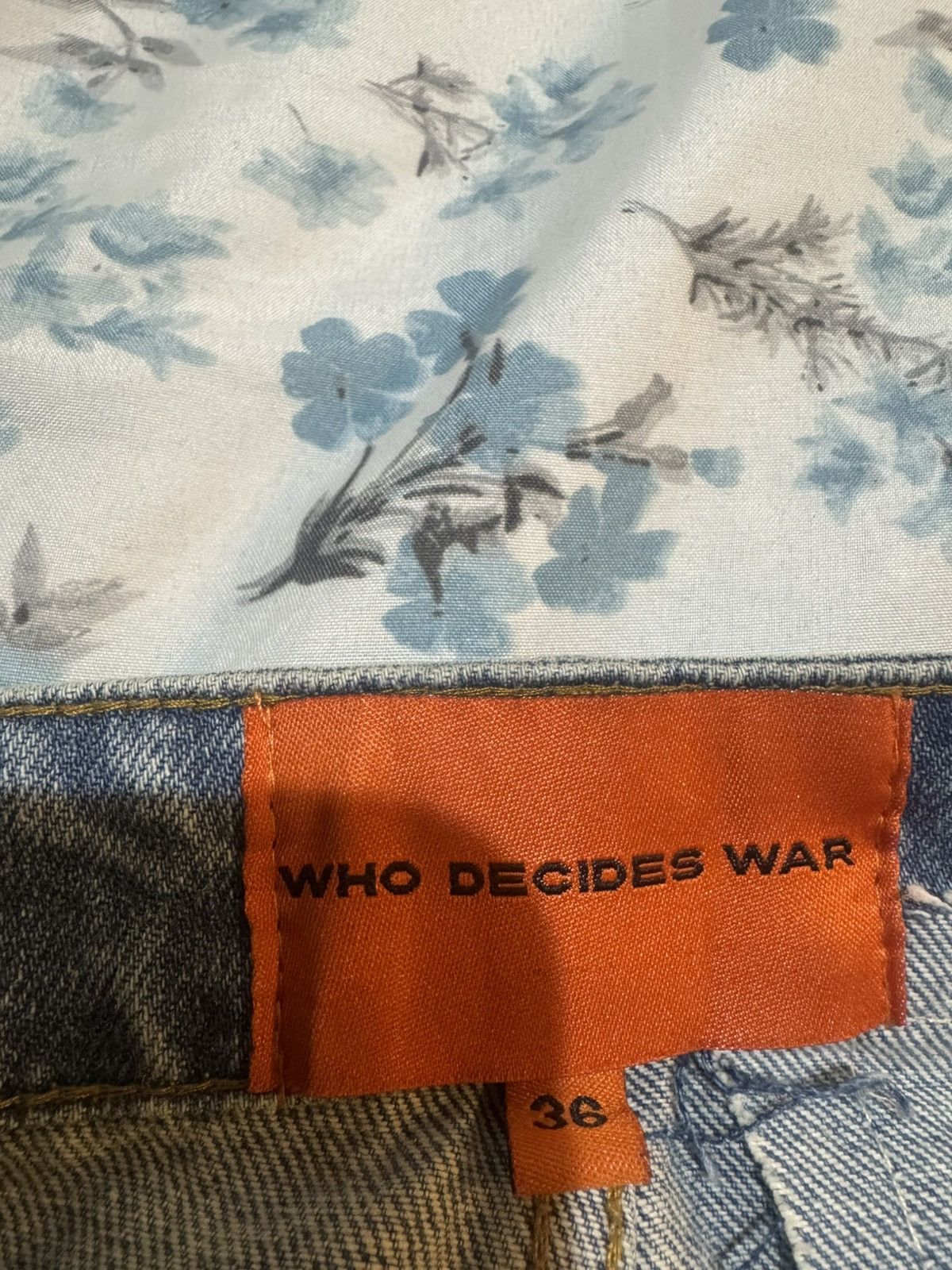 Who Decides War Who decides war rhinestone two tone denim jeans Size US 36 / EU 52 - 4 Thumbnail