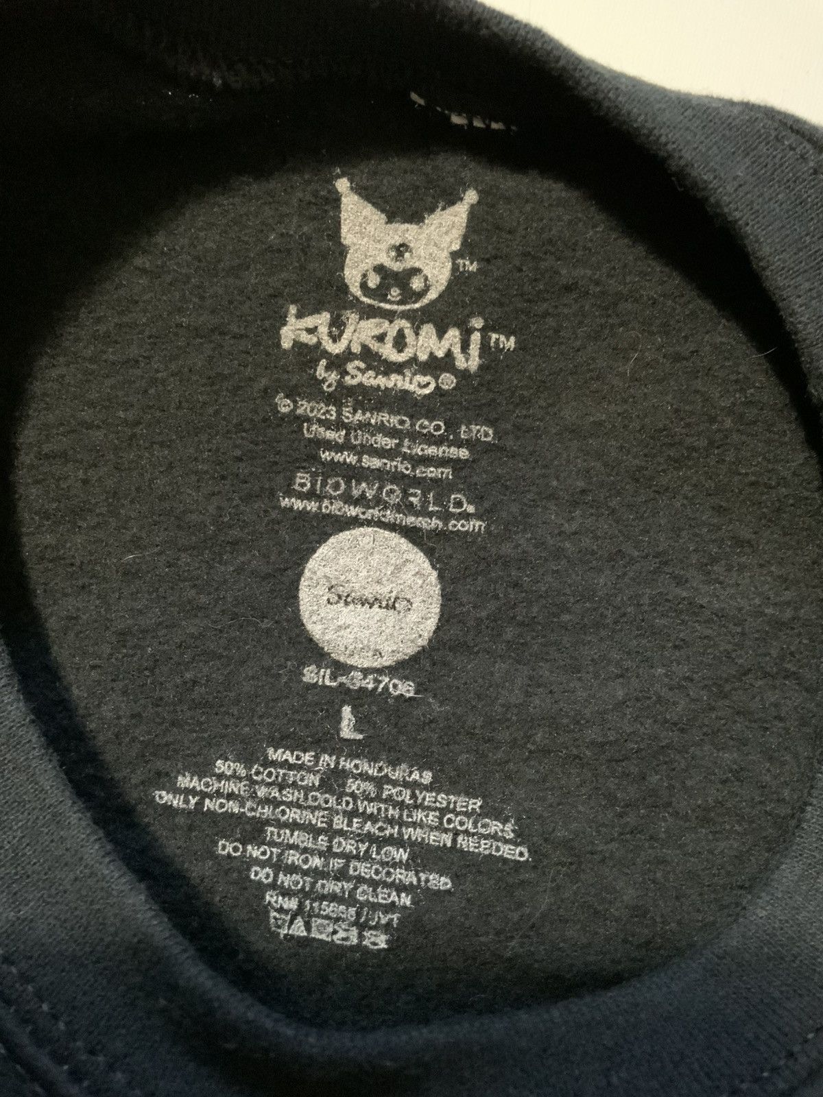 Other Kuromi By Sanrio BioWorld Anime Heart Skull Sweatshirt Size US L / EU 52-54 / 3 - 6 Thumbnail