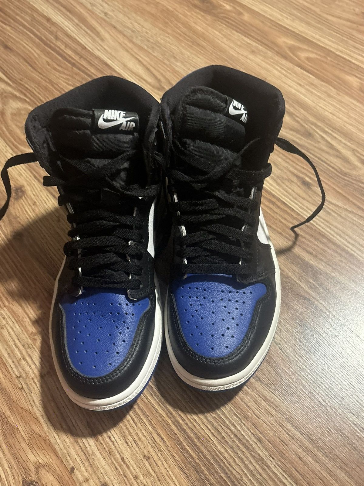 Jordan Brand Air jordan retro 1 high OG royal blue Size US 8.5 / EU 41-42 - 3 Thumbnail