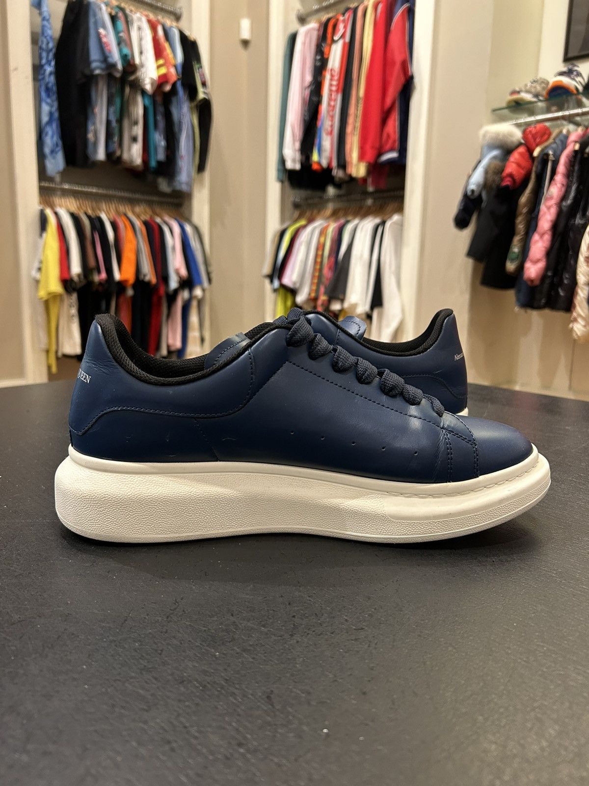 Alexander McQueen Alexander McQueen Oversized Sneaker Size US 11 / EU 44 - 3 Thumbnail