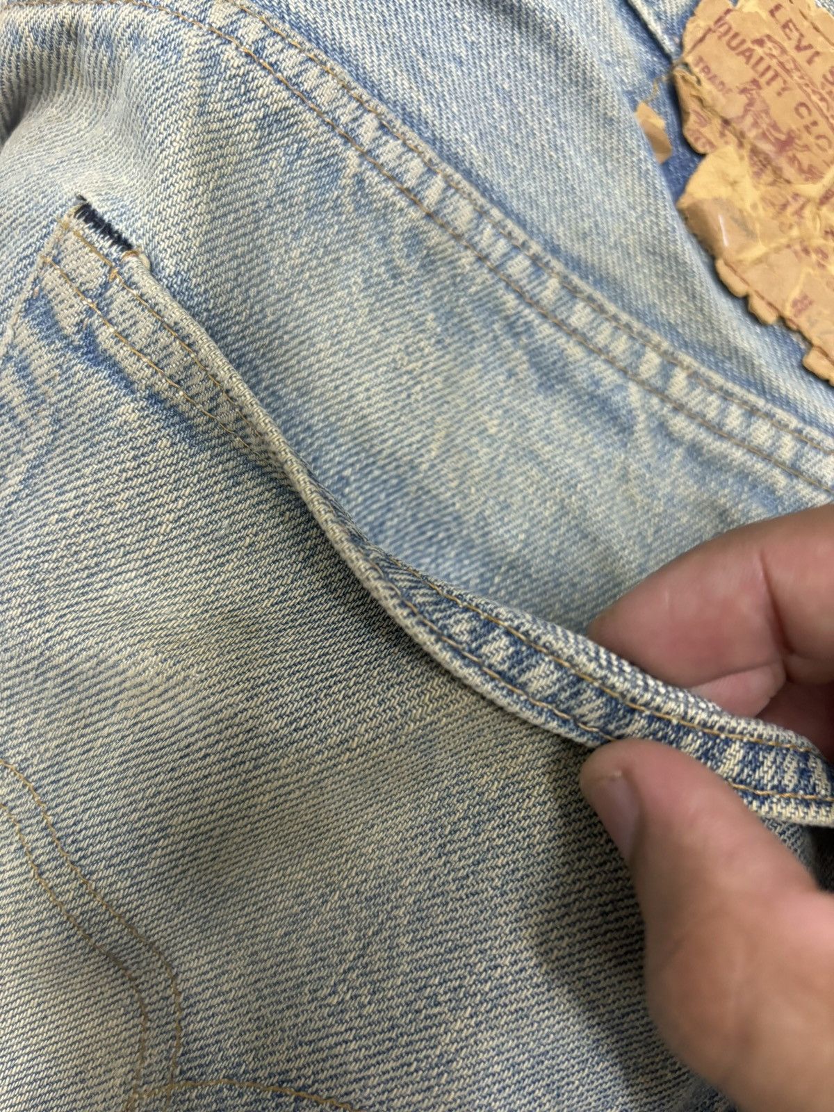 Levi's 🔥LEVIS 501 BUTTON 6 SELVEDGE DENIM SHORT JEANS Size US 36 / EU 52 - 12 Thumbnail