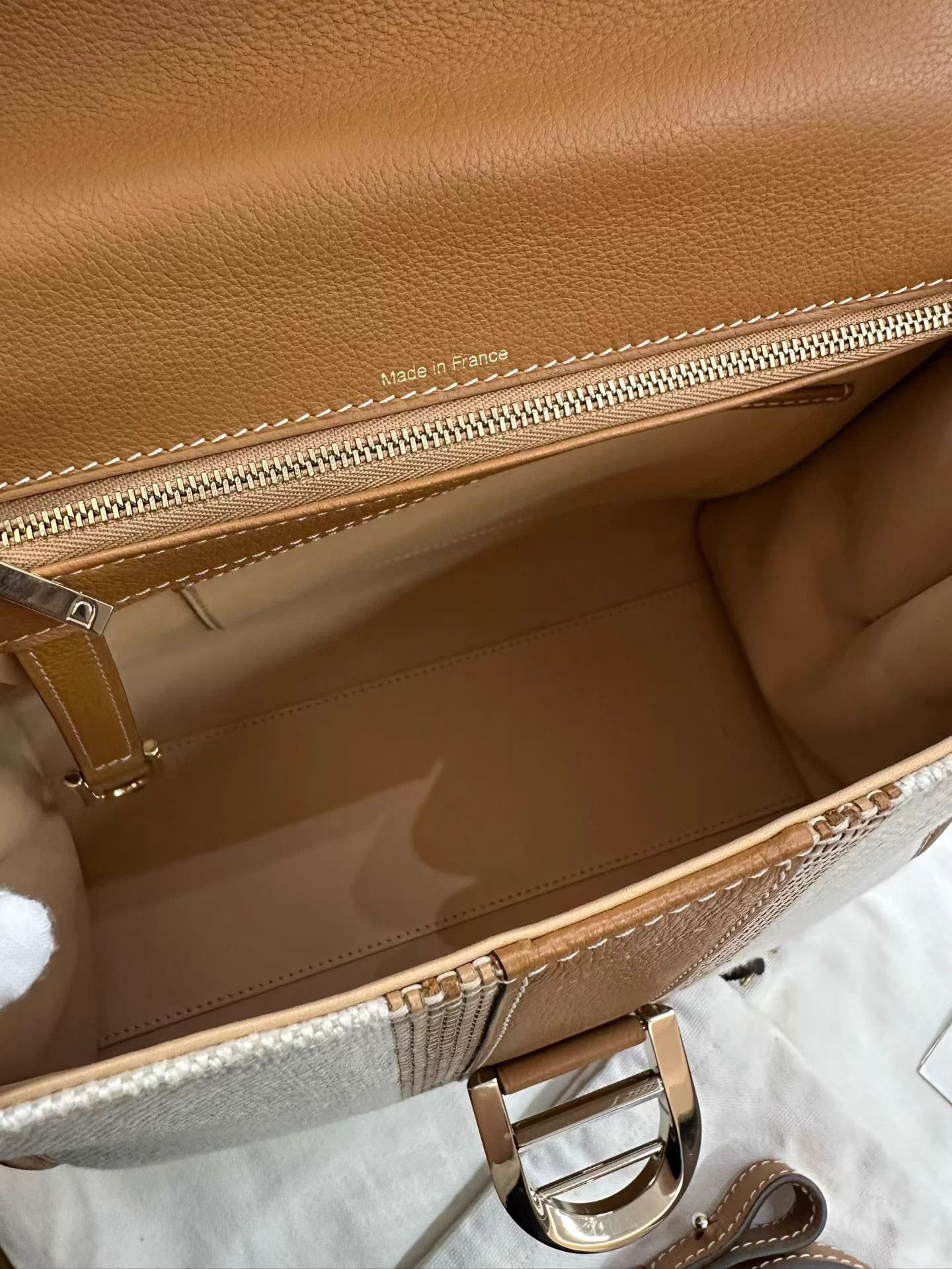 Delvaux Delvaux Brilliant Canvas Caramel Shoulder Crossbody Unused Size ONE SIZE - 8 Thumbnail