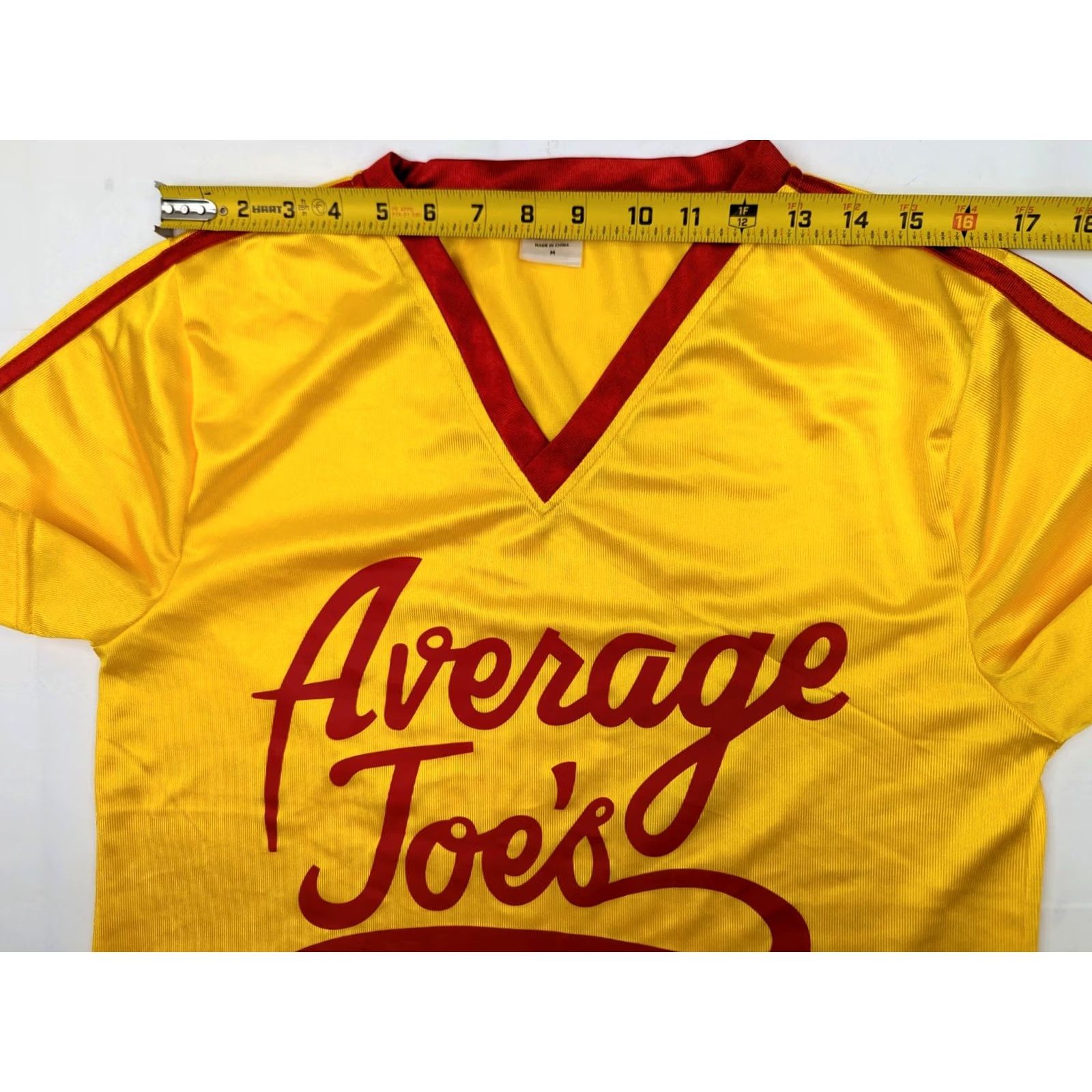Vince Dodgeball Average Joe’s Jersey Size M Shirt Men Yellow Logo Cosplay Costume T-Shirt - Vintage? No (Regular) Size US M / EU 48-50 / 2 - 6 Thumbnail
