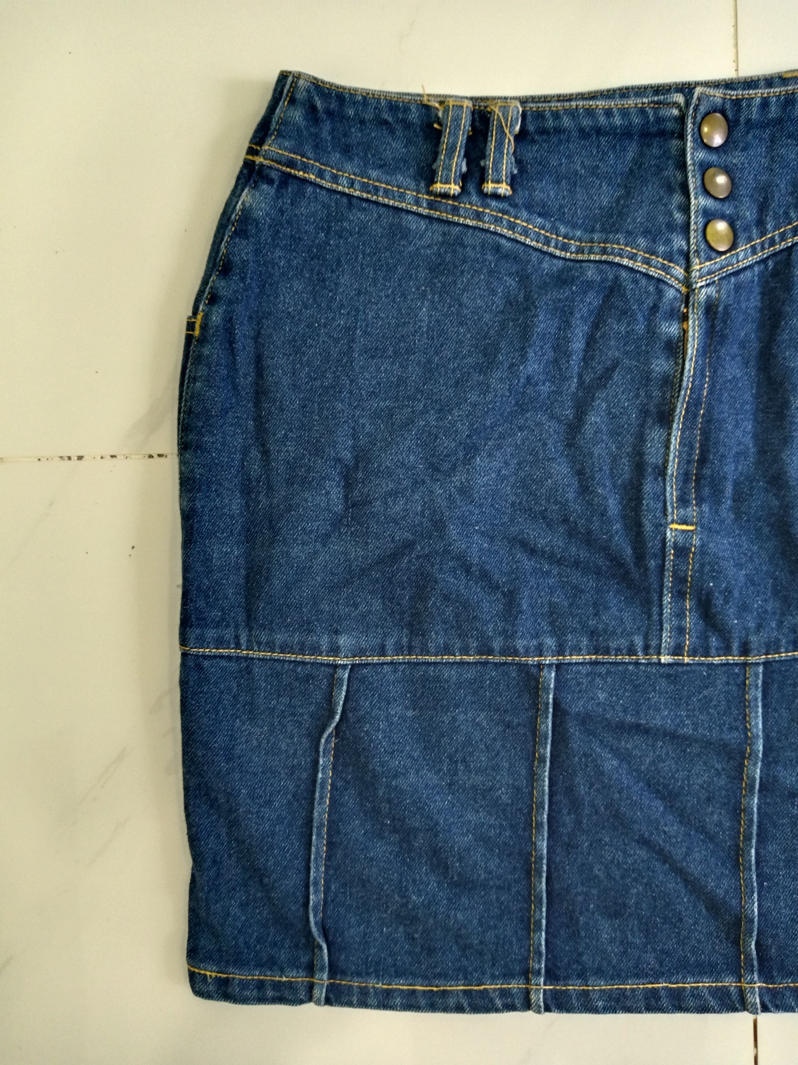Japanese Brand Vintage Take Pleasure Denim Mini Skirts Japanese Brand Size 30" / US 8 / IT 44 - 6 Thumbnail
