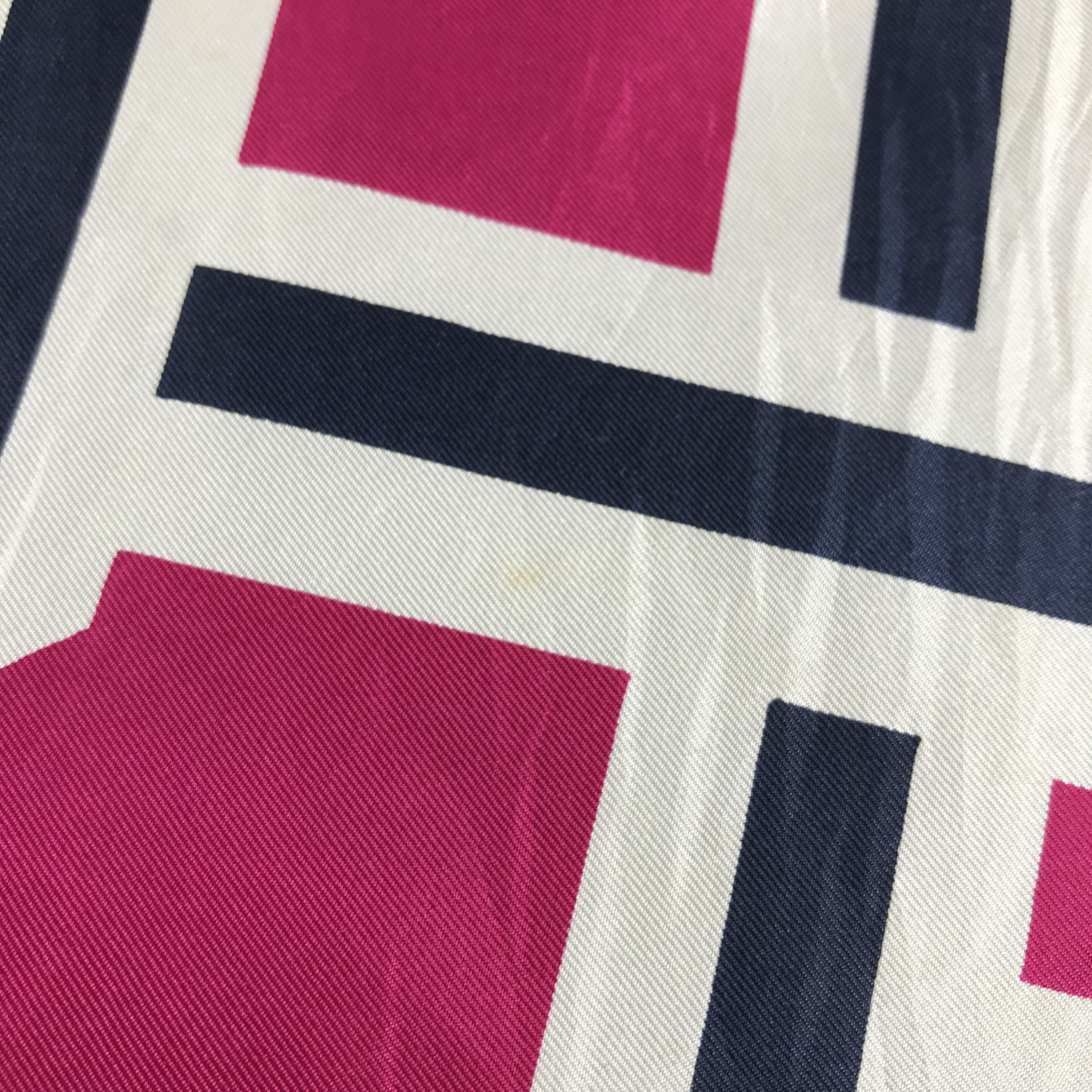 Vintage Vintage Geometrical Design Silk Scarf M112 Size ONE SIZE - 6 Thumbnail