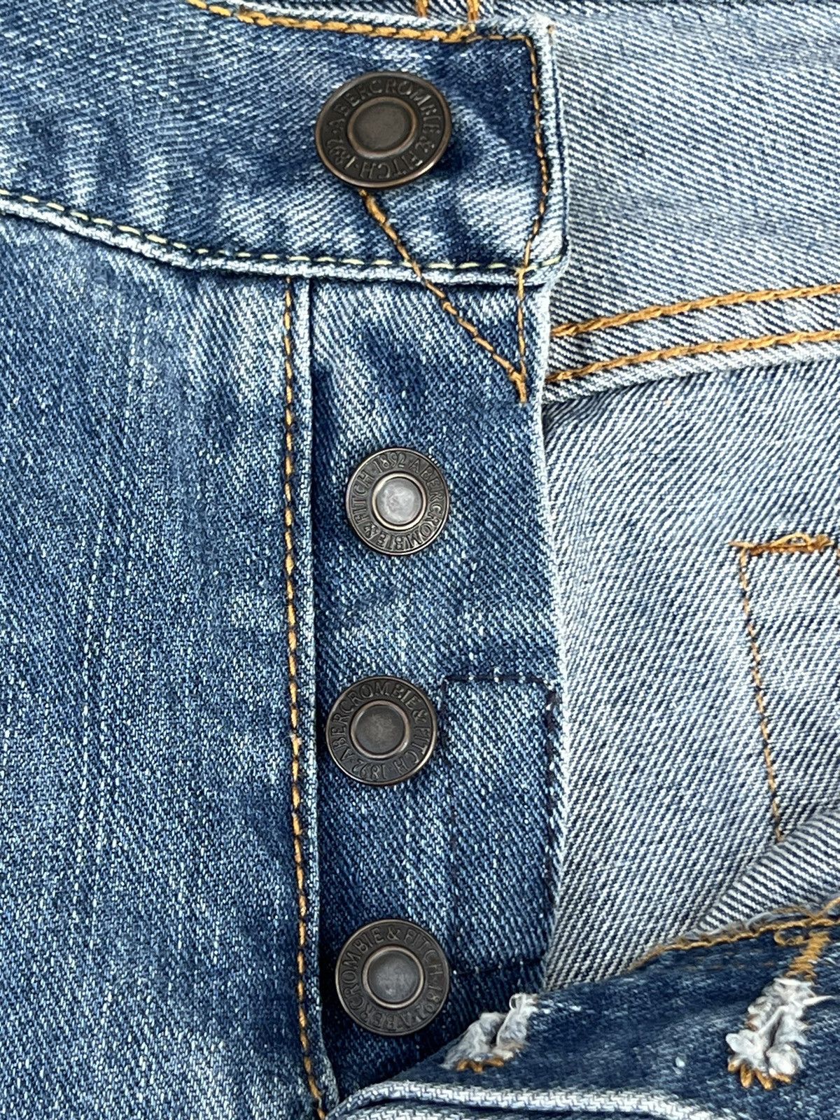 Abercrombie & Fitch × Vintage ABERCROMBIE & FITCH DISTRESSED JEANS Size US 31 - 17 Thumbnail