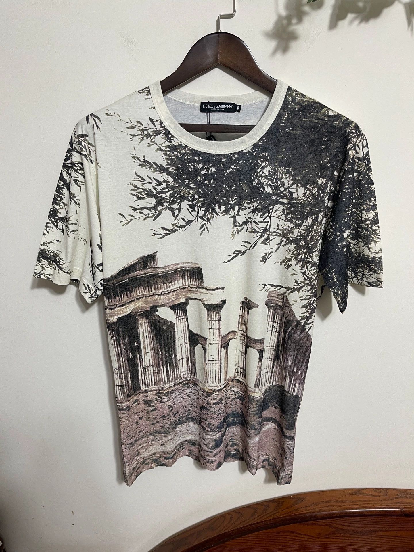 Dolce & Gabbana DG Temple Series Short Sleeve T-Shirt 46 Size US S / EU 44-46 / 1 - 1 Thumbnail