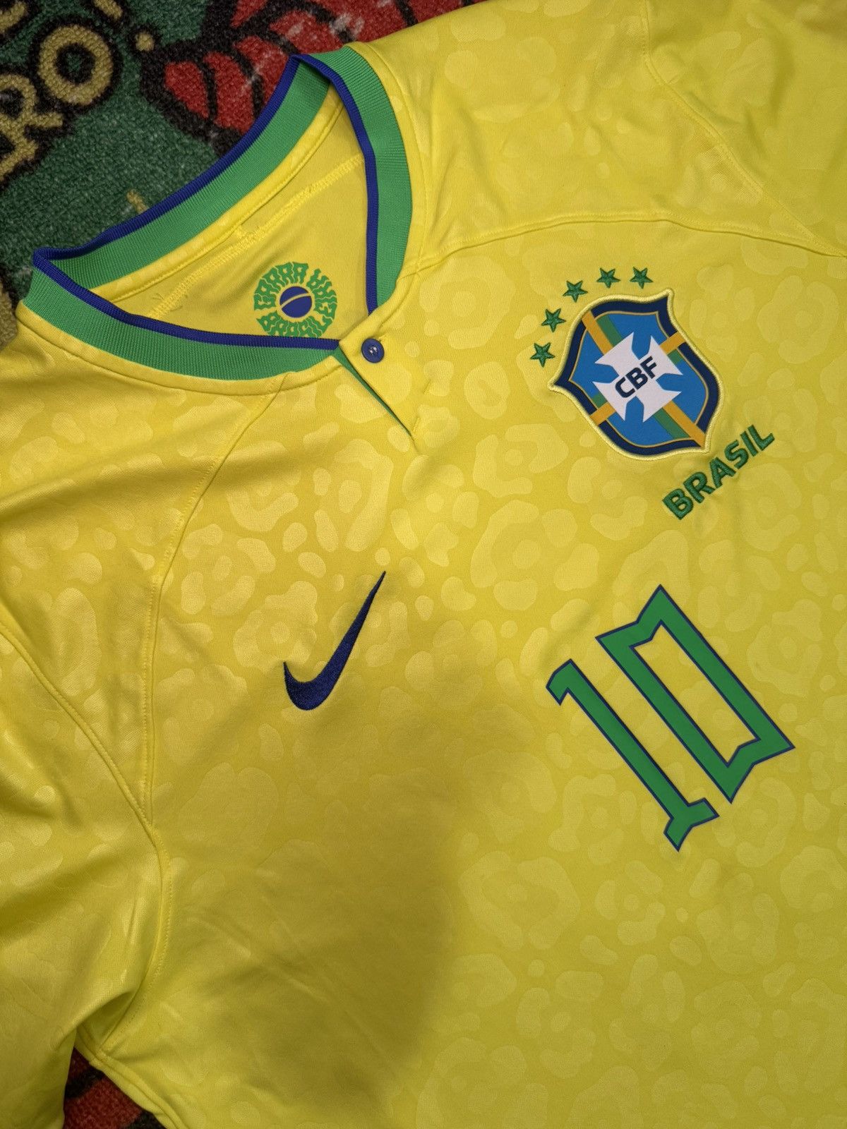 Nike Brazil 2022 WC Neymar Jr #10 home jersey Size US L / EU 52-54 / 3 - 4 Thumbnail