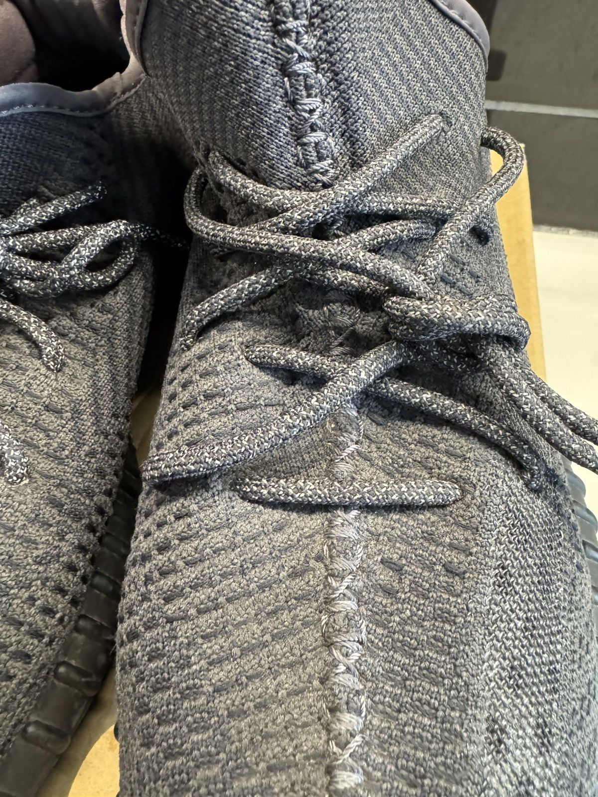Yeezy Adidas Yeezy Boost 350 V2 Black size 13 Size US 13 / EU 46 - 10 Thumbnail
