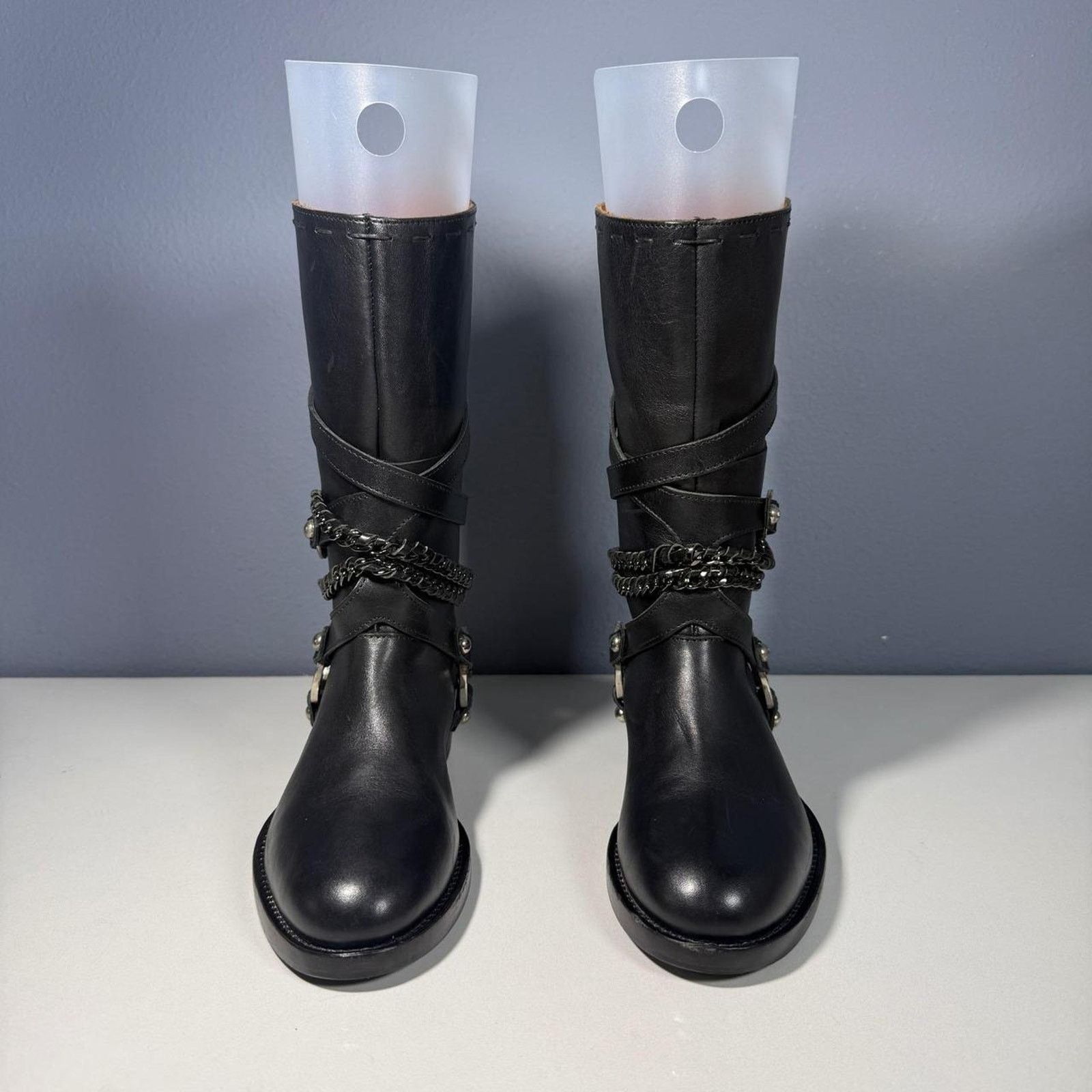 True Religion True Religion Black Leather Harness Chain Boots Size US 7.5 / IT 37.5 - 3 Thumbnail