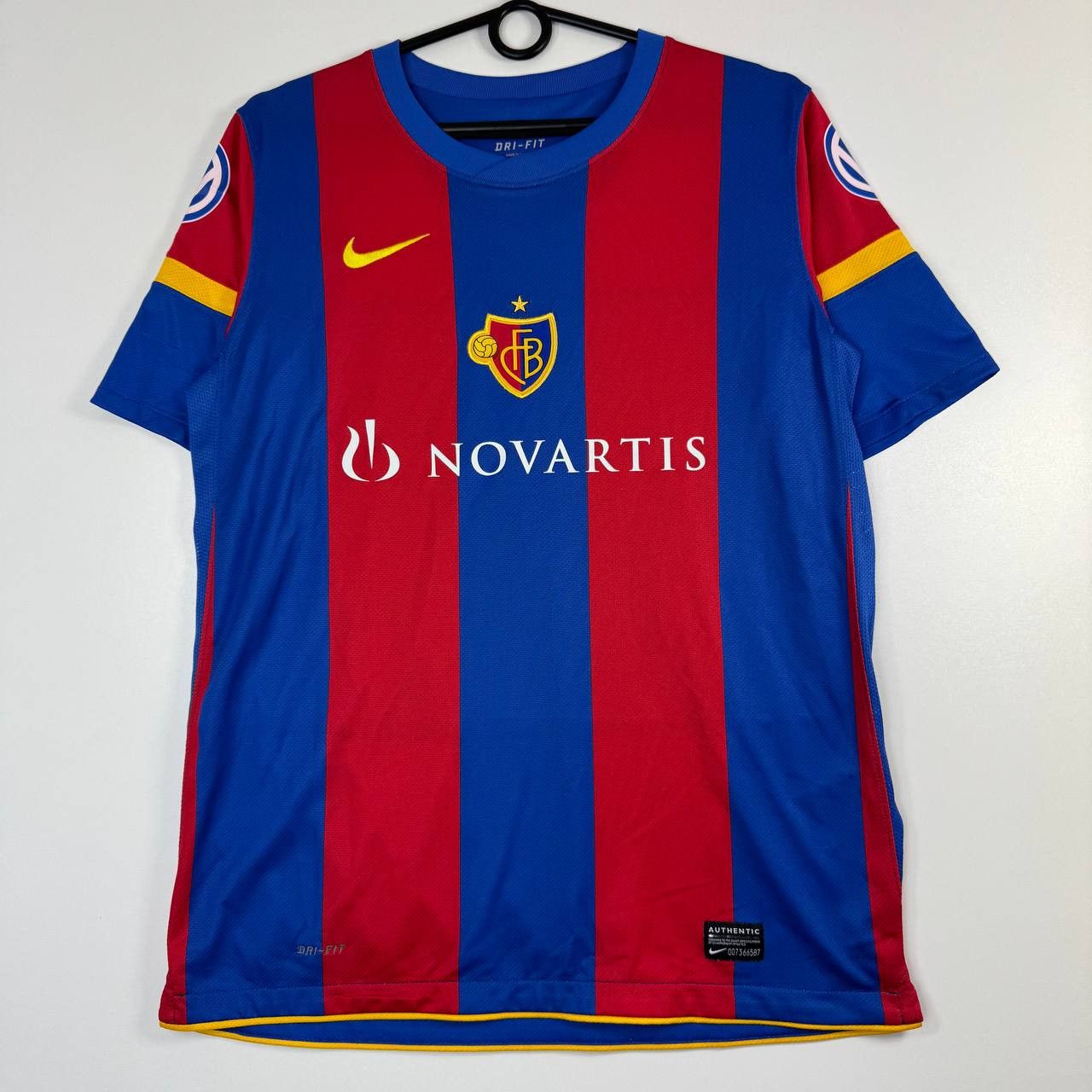 Nike Nike FC Basel 2011-12 Home Shirt 410807-493 Boys Size XL 14Y Size US XXS / EU 40 - 1 Thumbnail