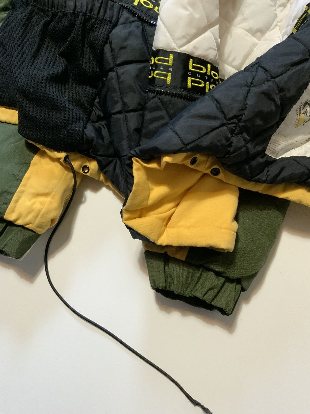 Vintage Vintage 90s Y2K Blond Outerwear Ski Snowboarding Jacket Size US S / EU 44-46 / 1 - 15 Thumbnail
