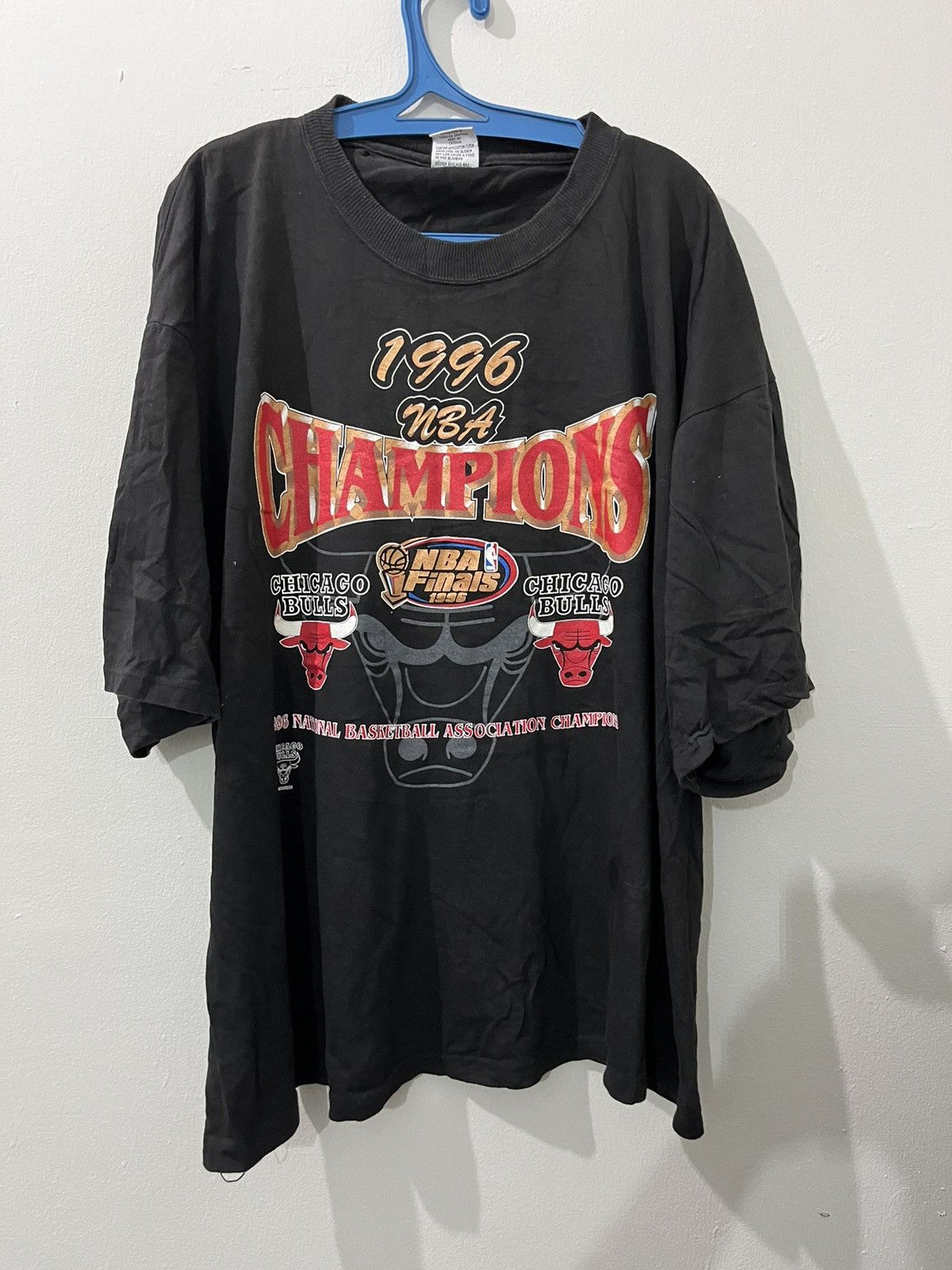 🔥1996 CHAMPION CHICAGO BULLS NBA BASKETBALL TEE