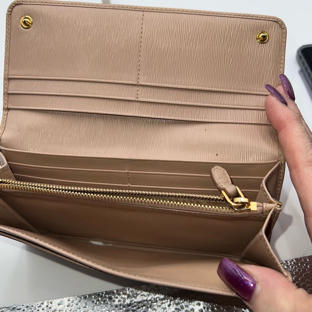 Prada Prada Textured Saffiano Leather Long Wallet **SEE PHOTOS AND DESCRIPTION Size ONE SIZE - 8 Thumbnail