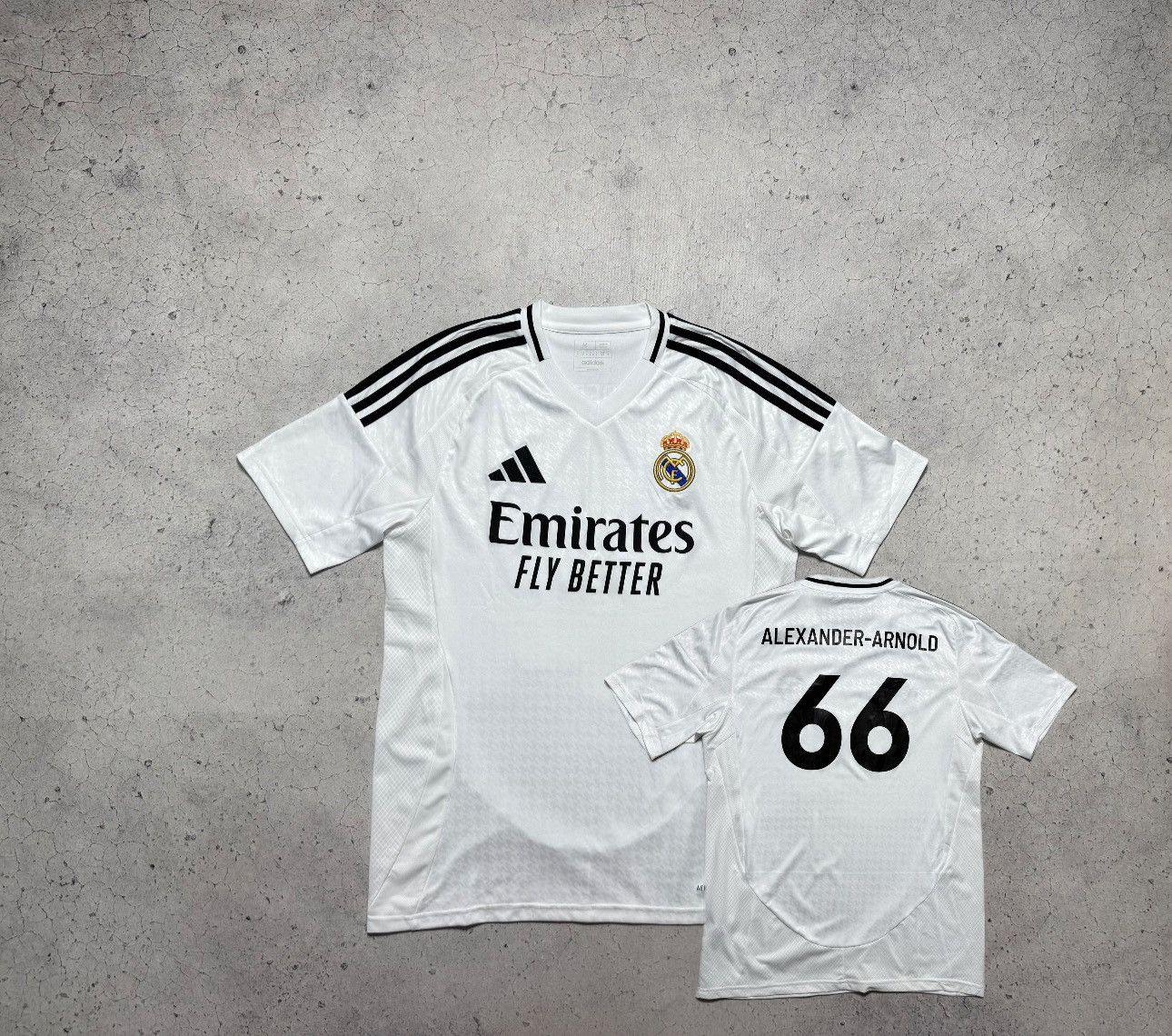 Adidas Adidas Real Madrid Alexander-Arnold #66 Soccer Jersey 2024 Size US M / EU 48-50 / 2 - 1 Thumbnail