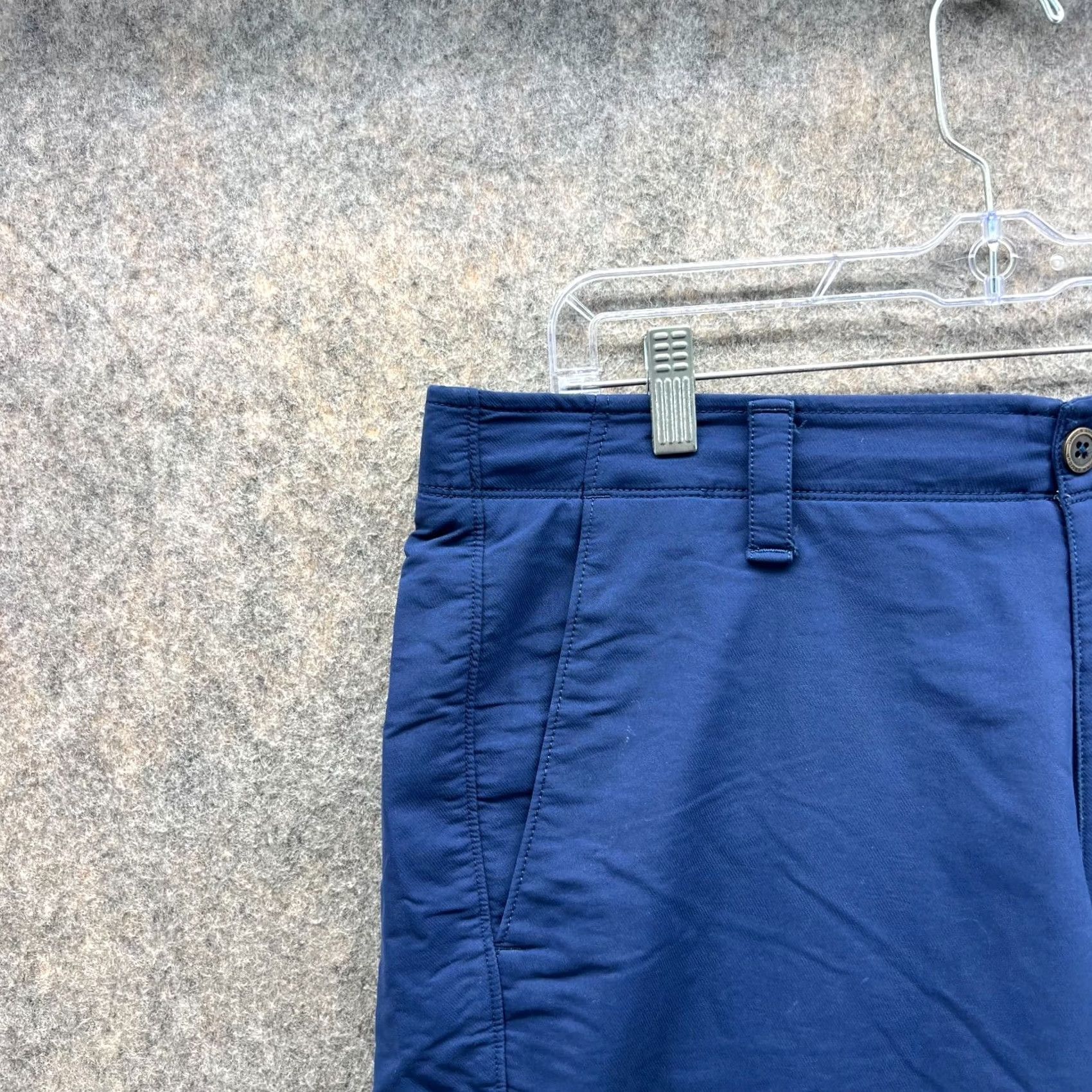 Under Armour Under armour Shorts Mens 36 Blue Men Adult Golf Chino Flat Front Heatgear Loose Fit Size US 36 / EU 52 - 2 Thumbnail