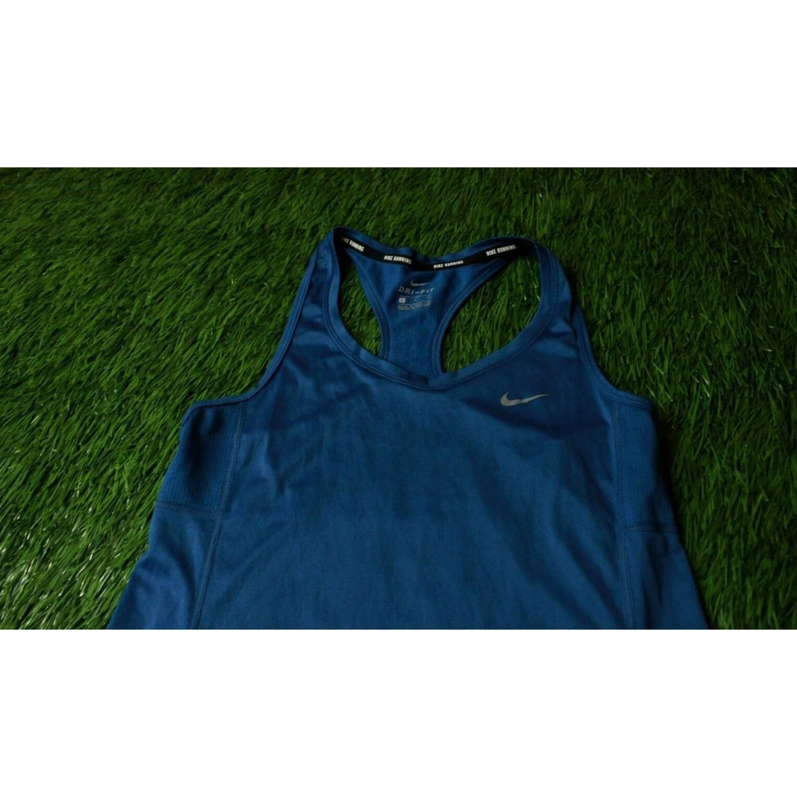 Nike Nike Dri-FIT Run Women Vest Sleeveless Shirt Jersey S Blue Running Training 2018 Size S / US 4 / IT 40 - 2 Thumbnail