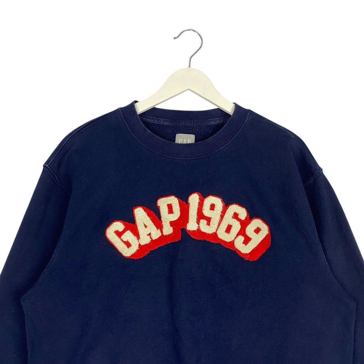 Gap × Vintage Vintage Gap Embroidered Crewneck Sweatshirt Navy Blue Size US S / EU 44-46 / 1 - 5 Thumbnail