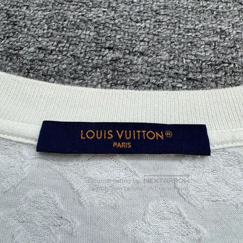 Louis Vuitton Louis Vuitton size 5l Full-print embossed presbyopic short Size US M / EU 48-50 / 2 - 2 Thumbnail