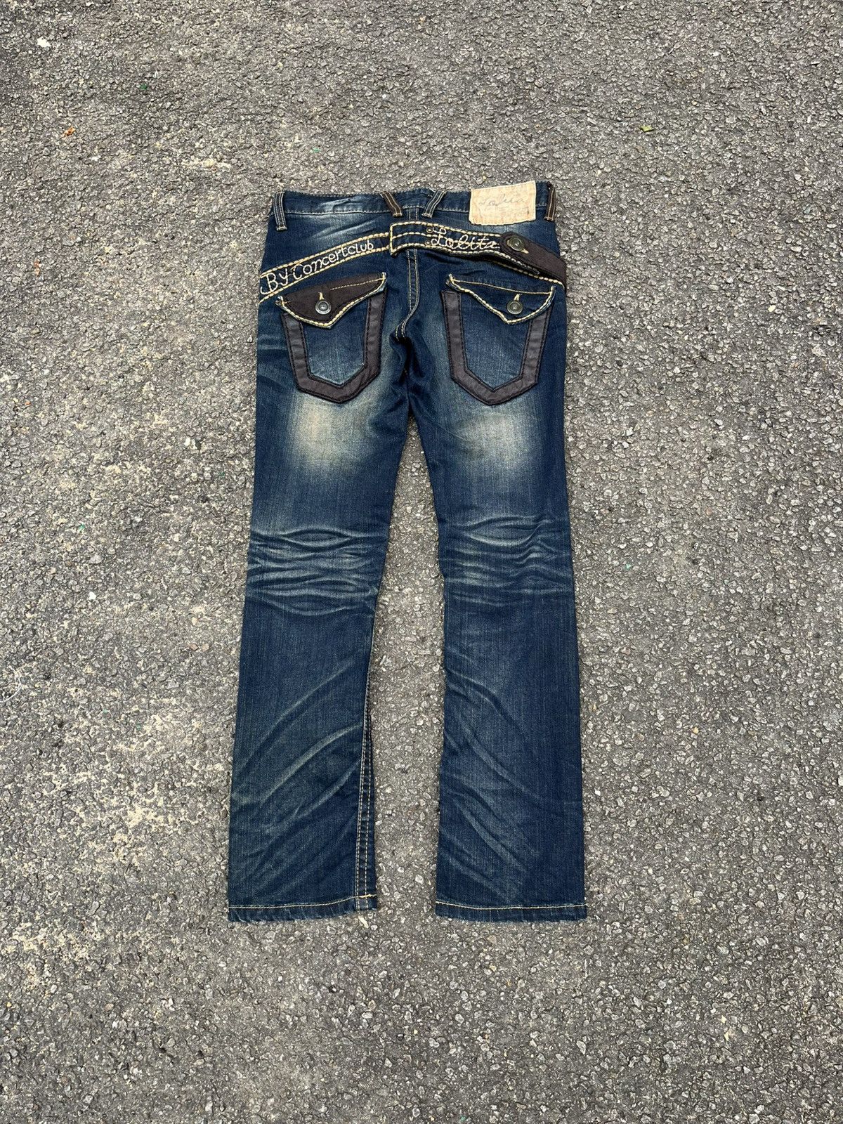Hysteric Glamour Yoshitomo Nara Lolita Jeans Rusty Indigo Faded Denim Size 28" / US 6 / IT 42 - 1 Thumbnail