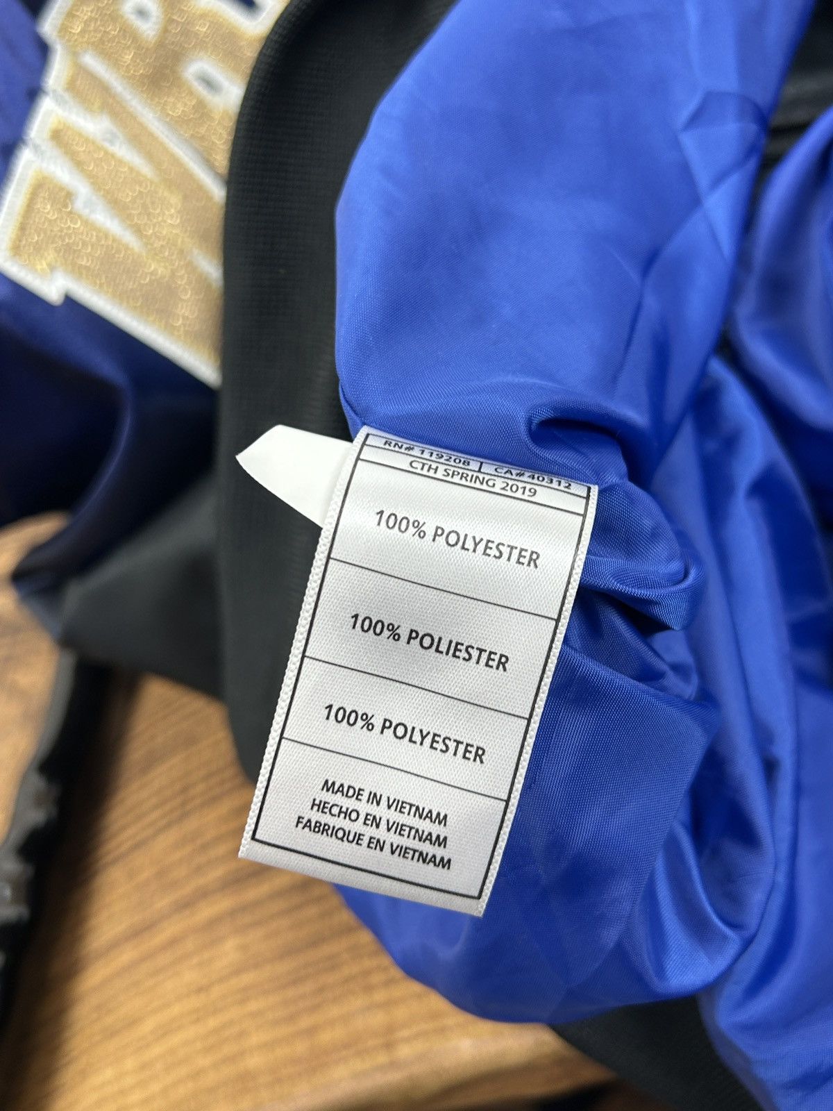Mitchell & Ness Mitchell & Ness CNY 2018 Warriors NBA Hardwood Satin Jacket Size US XL / EU 56 / 4 - 9 Thumbnail