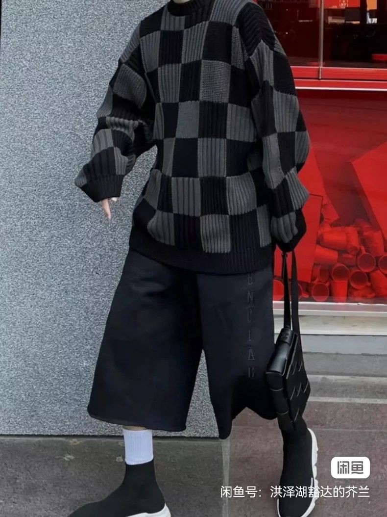 Balenciaga Balenciaga Color-block checkerboard sweater Size XS / US 0-2 / IT 36-38 - 2 Thumbnail