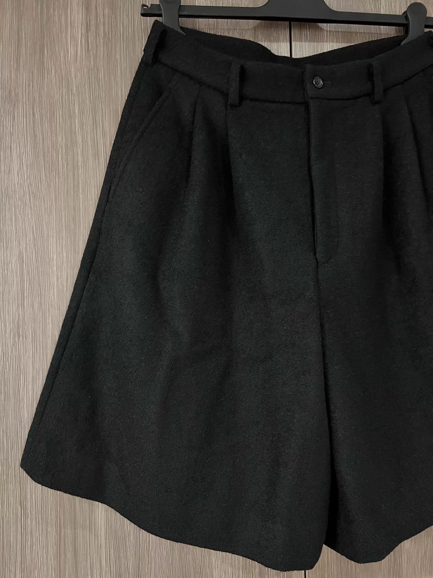 Comme des Garcons Women's CDG 2020 Wool Tweed Pleated Loose Shorts S Size US 29 - 5 Thumbnail