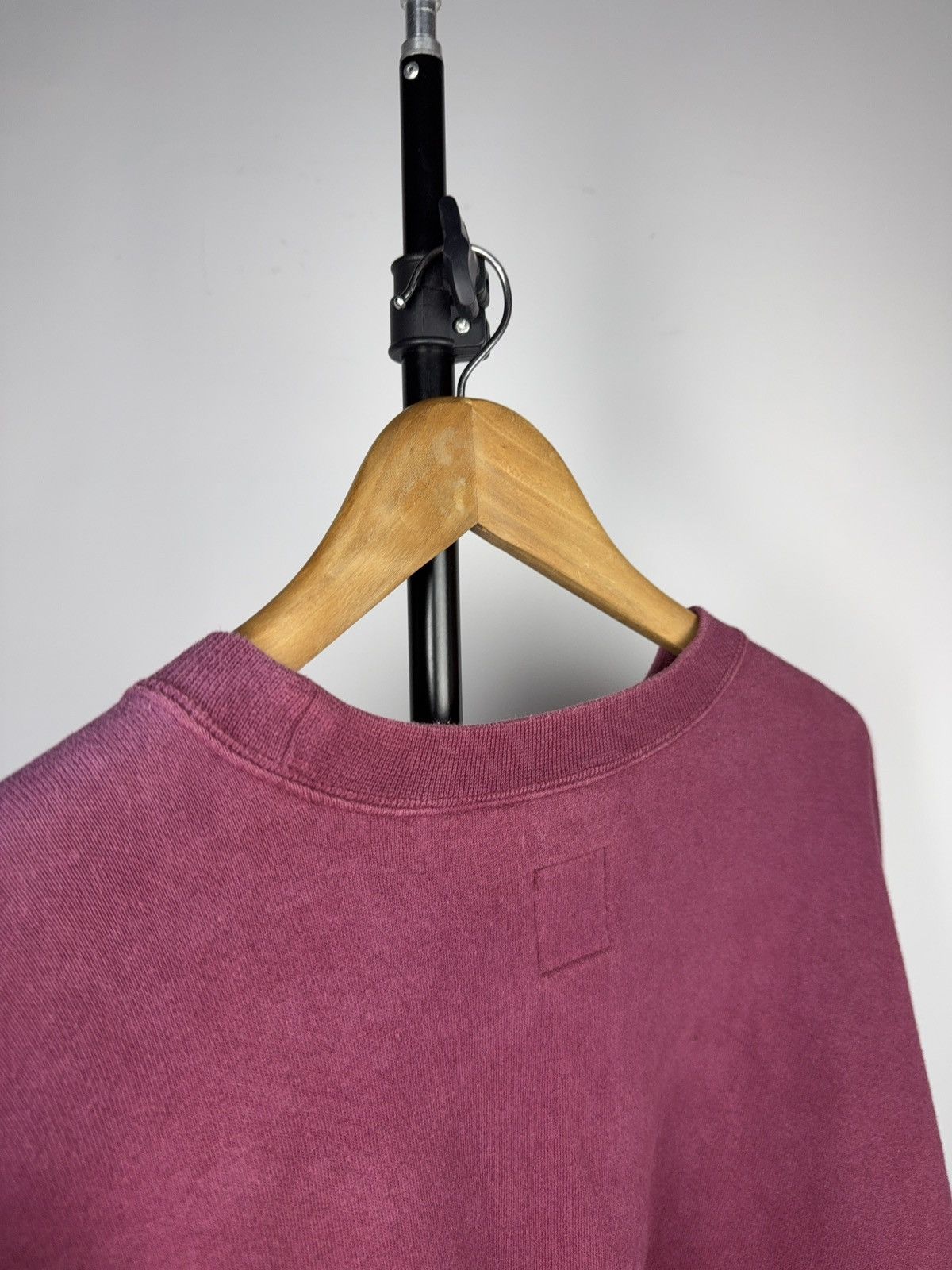 Nike Retro 90s Nike Distressed Burgundy Faded Crewneck Swoosh L Size US L / EU 52-54 / 3 - 18 Thumbnail