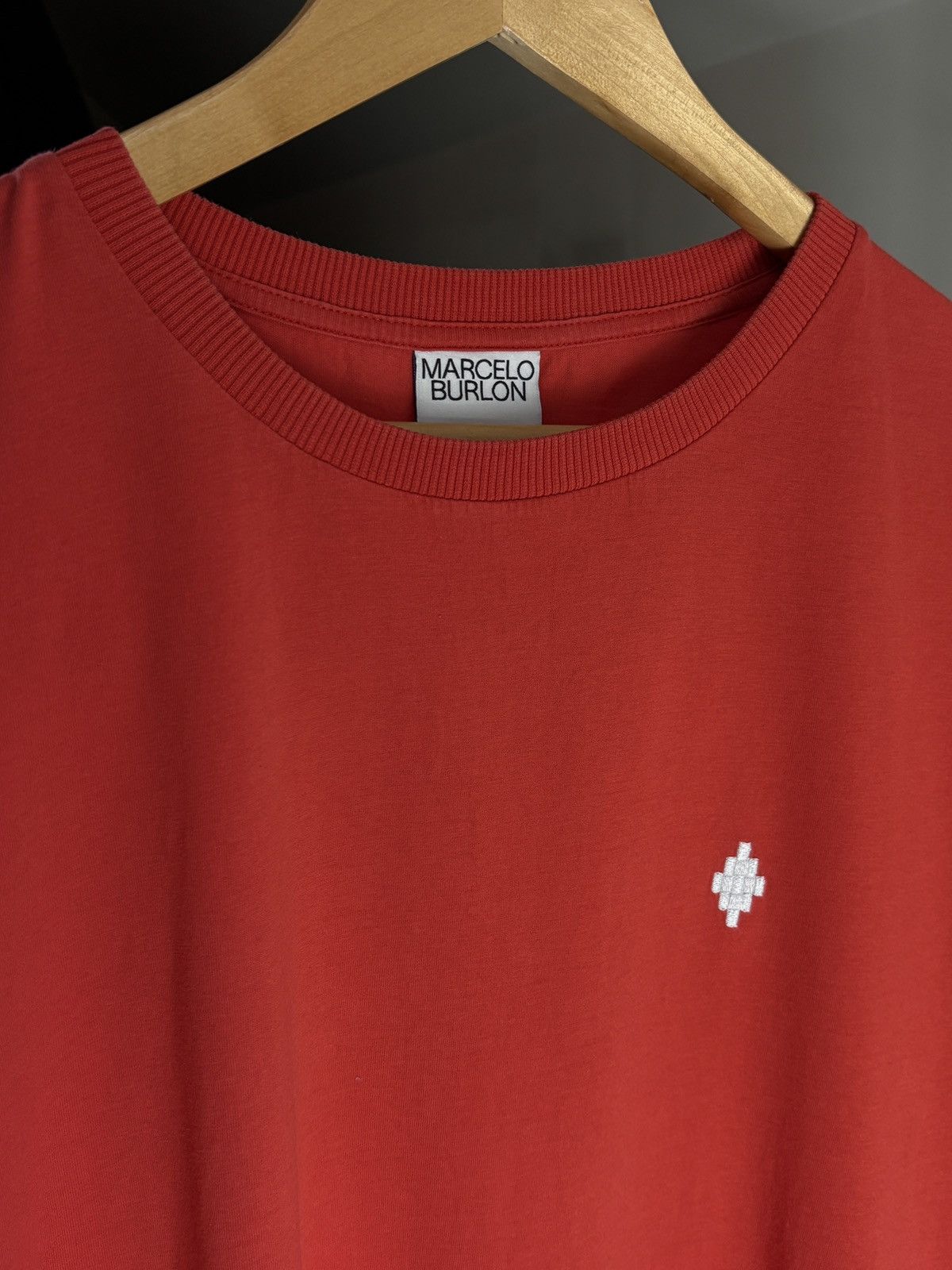 Marcelo Burlon Marcelo Burlon County Of Milan Red Luxury Tee Size US L / EU 52-54 / 3 - 3 Thumbnail