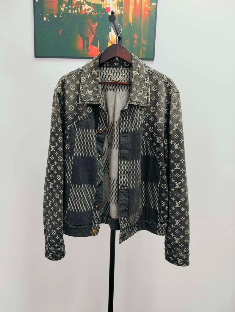 Louis Vuitton LV2 Series Denim Jacket with Logo Print Size US L / EU 52-54 / 3 - 1 Thumbnail