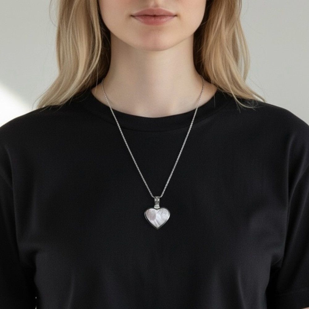 Other Vintage 925 Sterling Silver Pearl Heart Pendant Size ONE SIZE - 1 Thumbnail