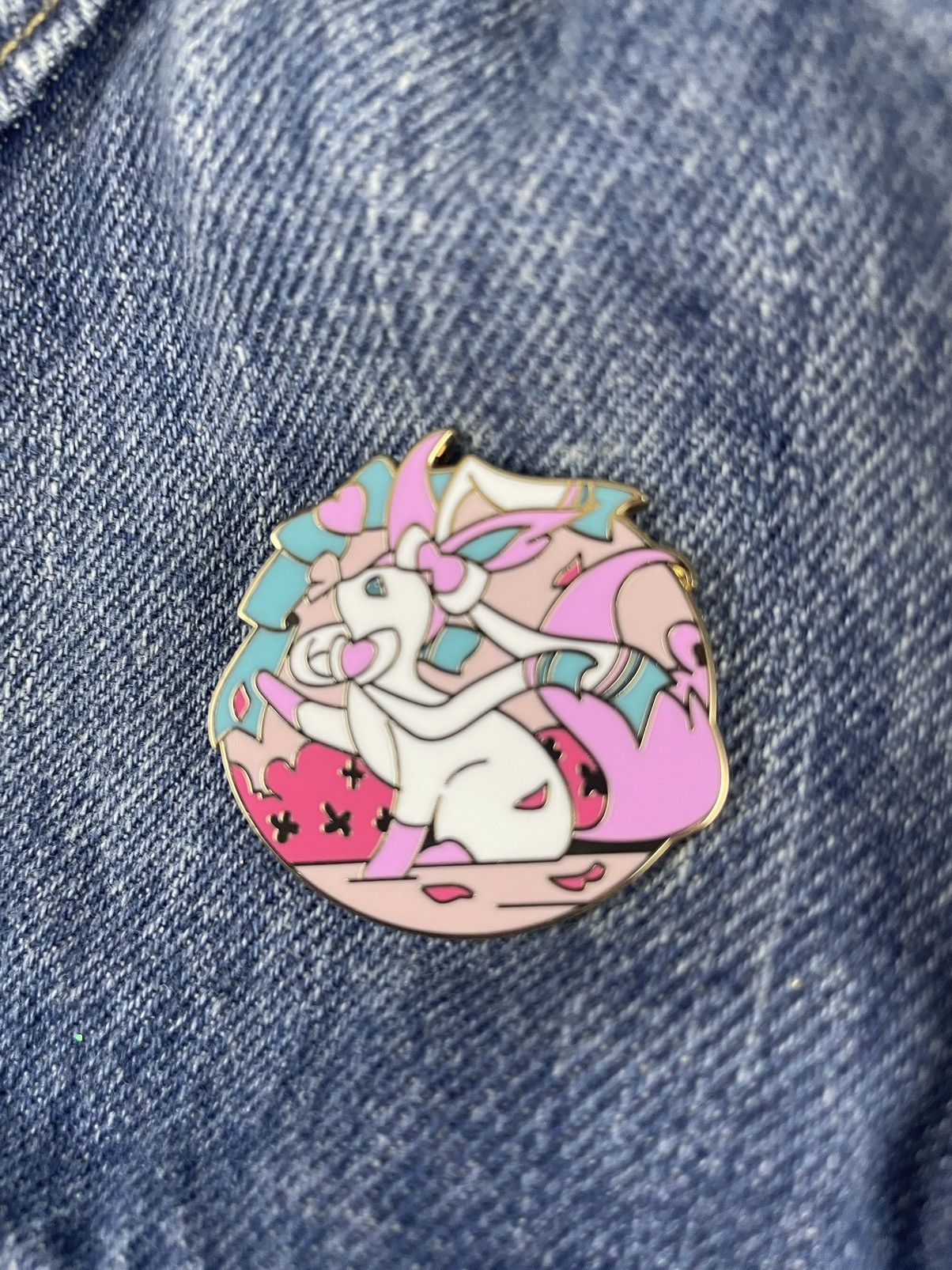 Other Sylveon Enamel Pin Size ONE SIZE - 1 Thumbnail
