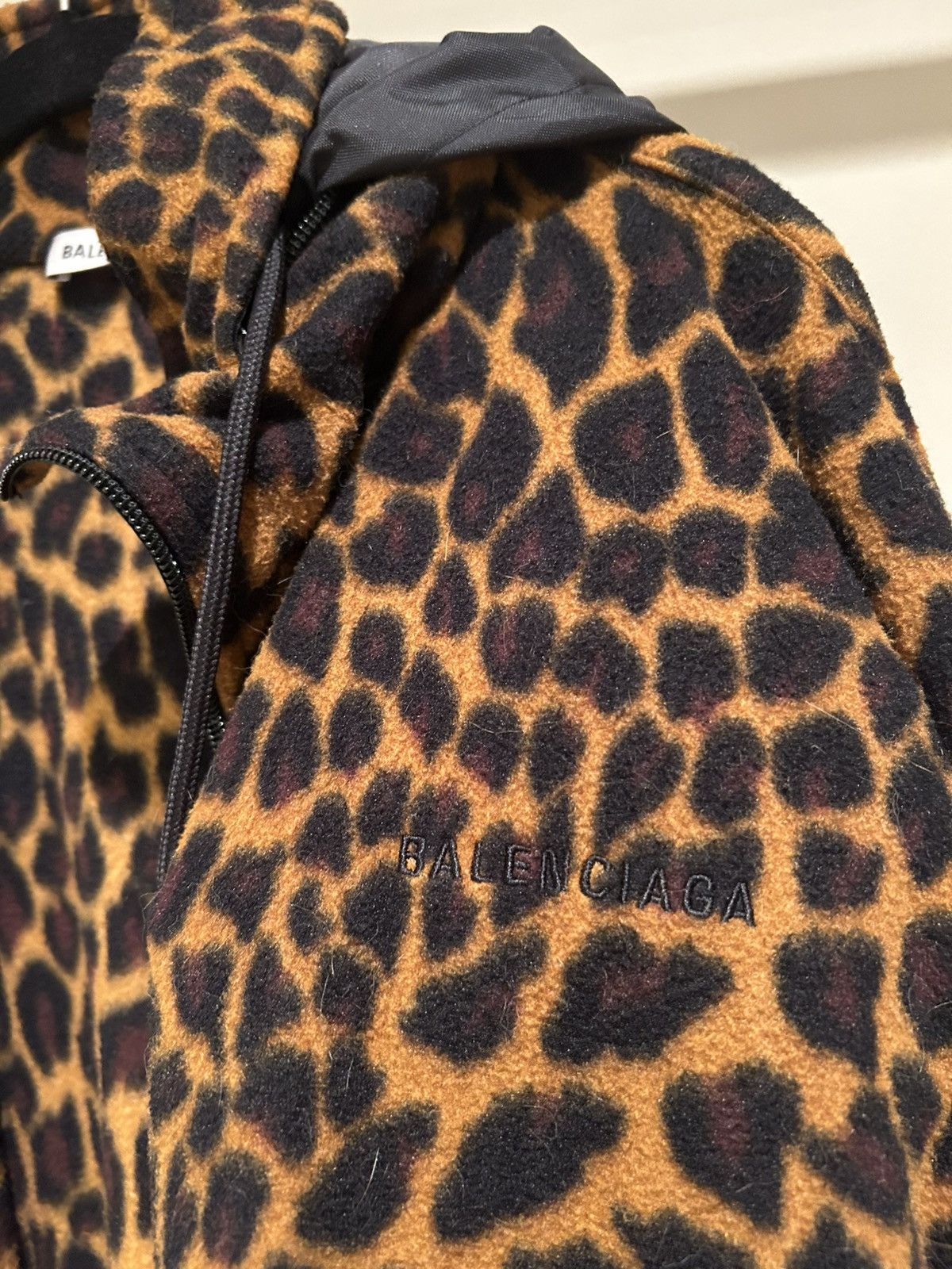 Balenciaga Men’s Leopard Printed Fleece Jacket Size US XL / EU 56 / 4 - 3 Thumbnail