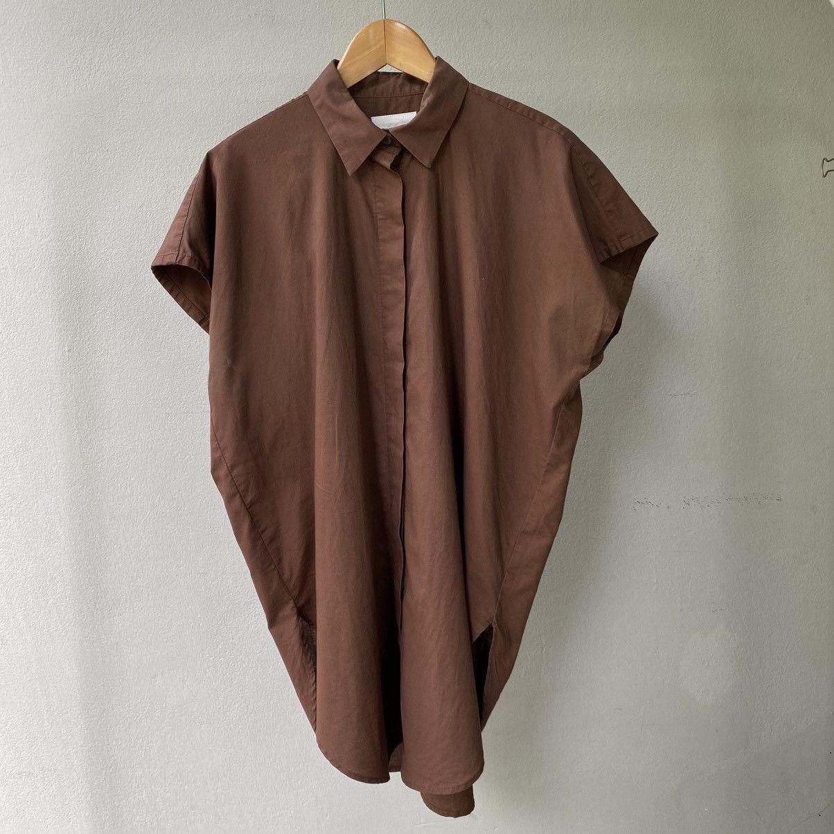 Norma Kamali Norma Kamali Brown Cap Sleeve Shirt Size M / US 6-8 / IT 42-44 - 1 Thumbnail