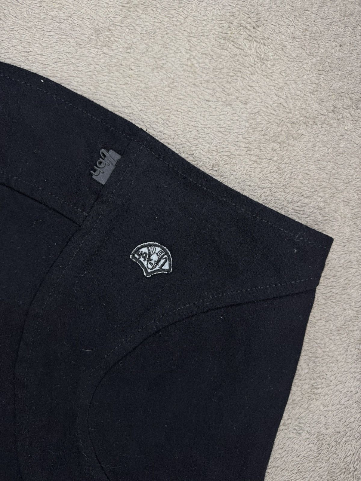 Japanese Brand Vintage Multizip MIDI Skirt Helmut Lang Yohji Yamamoto vibe Size 27" / US 4 / IT 40 - 5 Thumbnail