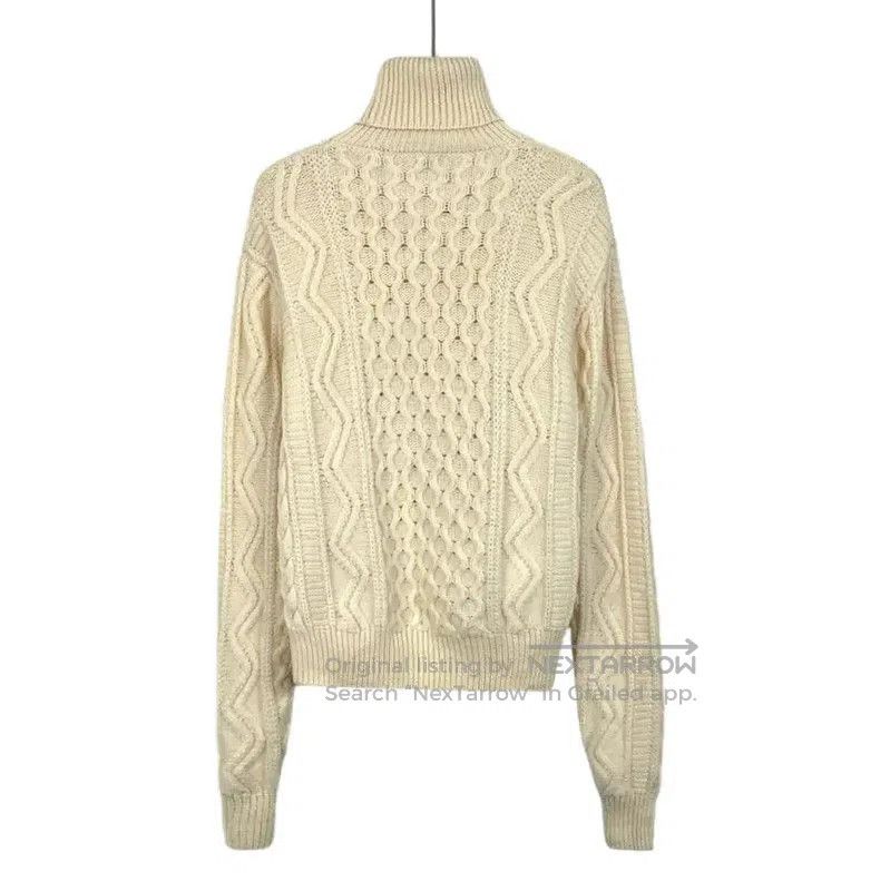 Yves Saint Laurent YSL Beige Knitted Sweater for Women . Size S / US 4 / IT 40 - 2 Thumbnail