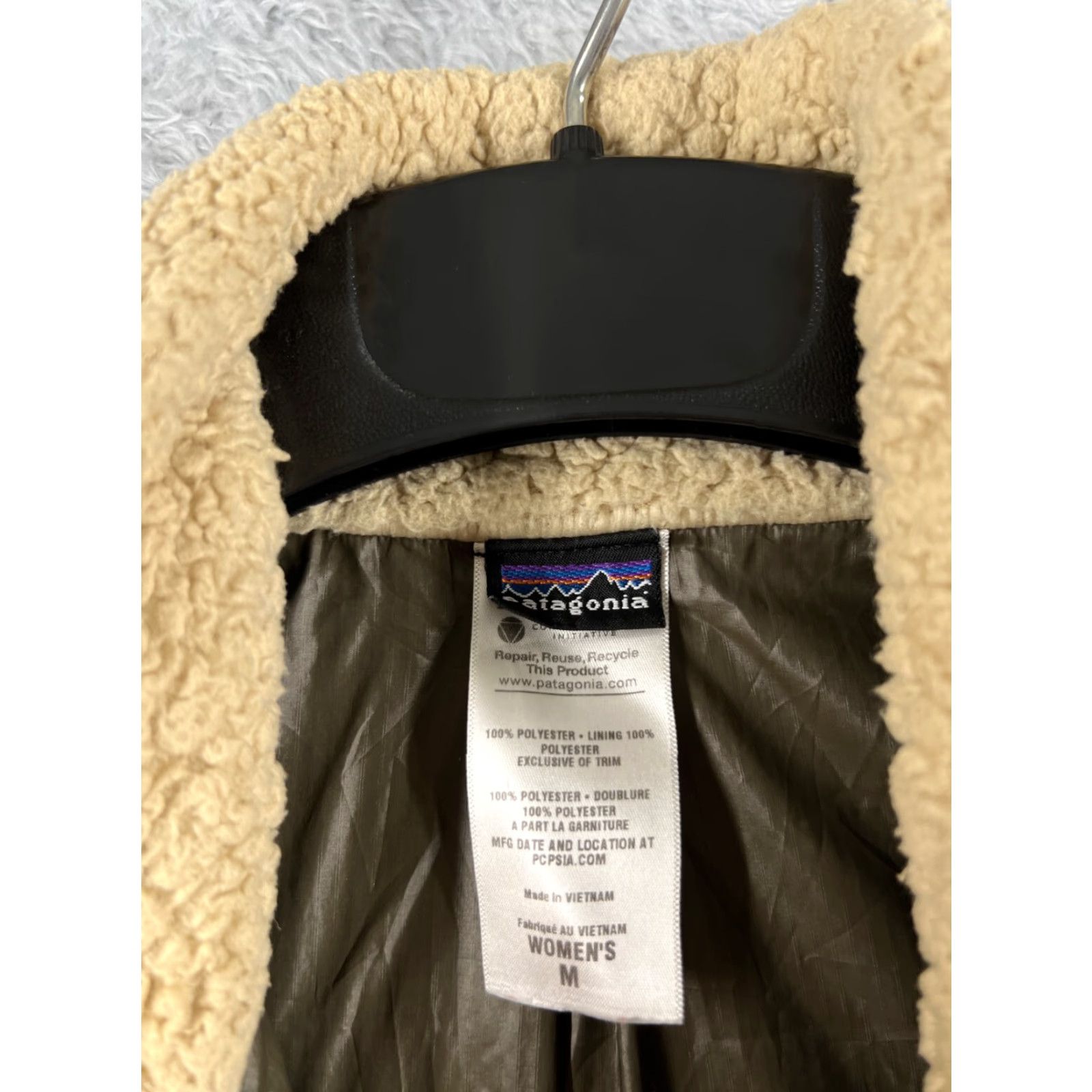 Patagonia Patagonia Jacket Womens Medium Beige Los Lobos 100% Polyester Fleece Full Zip All Seasons Regular Basic Jacket Embroidered Logo Zipper Logo Size M / US 6-8 / IT 42-44 - 7 Thumbnail