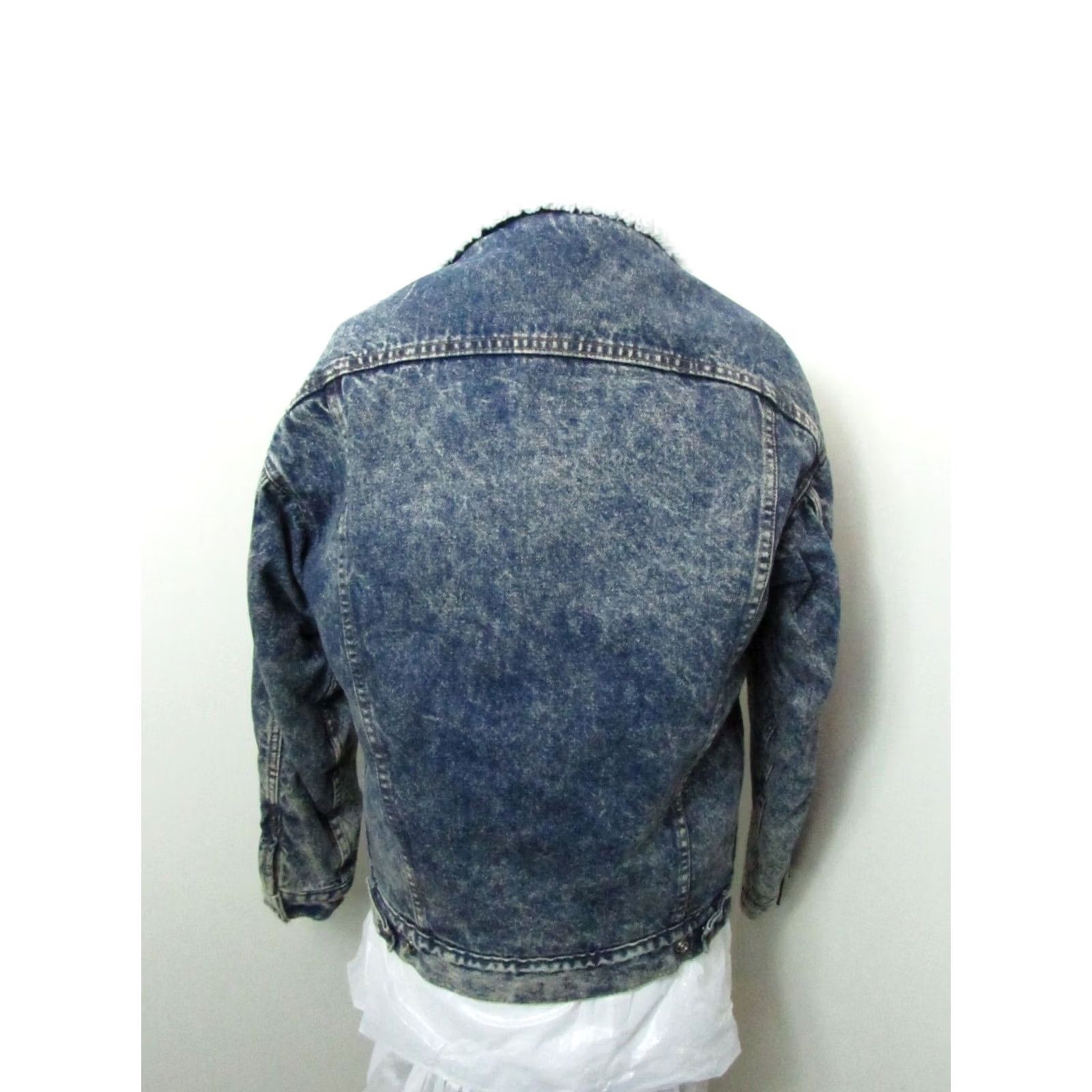 Levi's VINTAGE Levi's San Francisco Sherpa Denim Trucker Jacket USA Sz Small Size US S / EU 44-46 / 1 - 6 Thumbnail