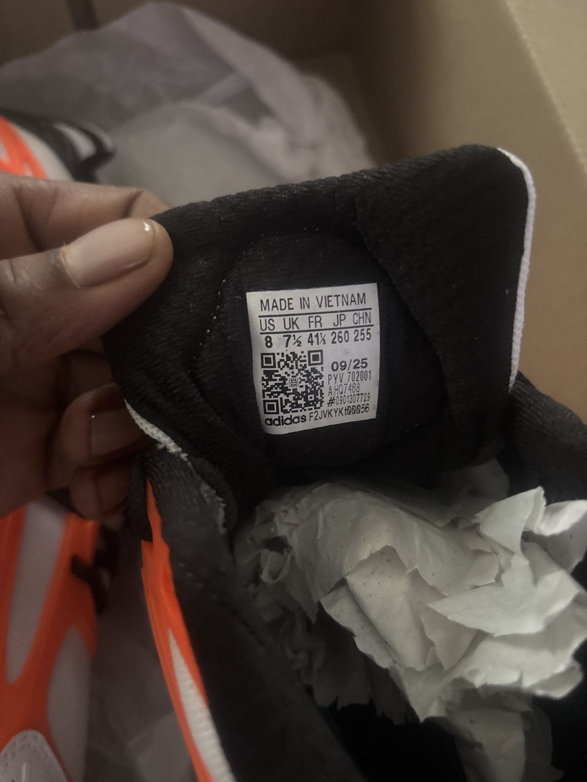 Adidas Orange and white adidstar 2.0 Size US 8 / EU 41 - 2 Thumbnail