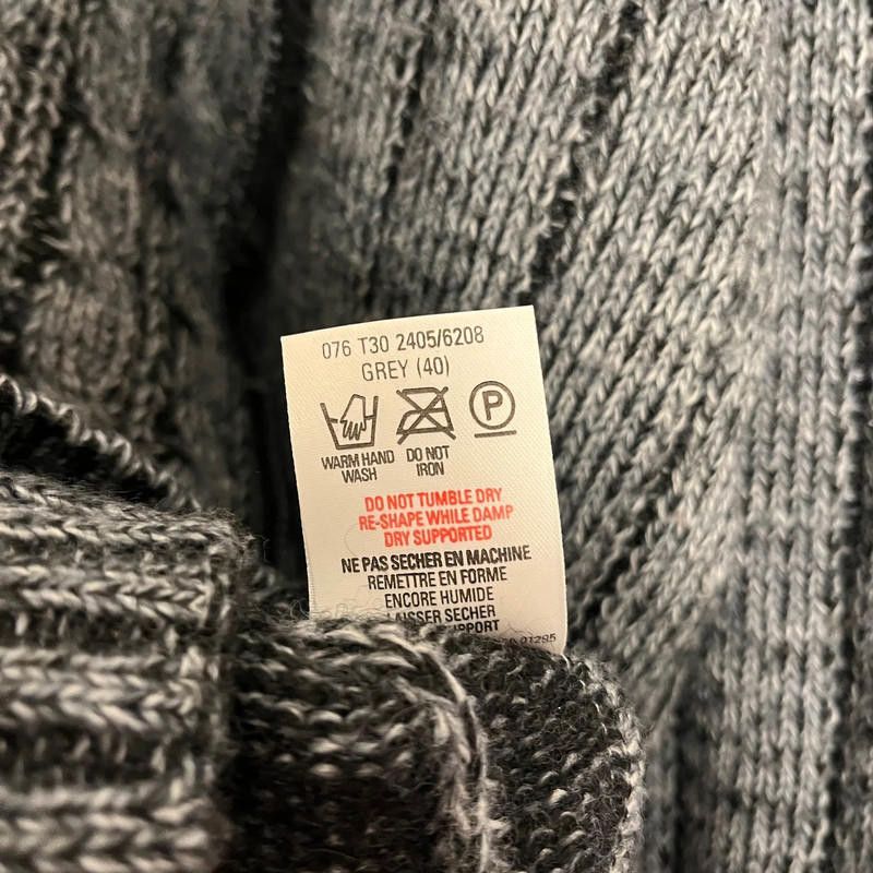 Designer St. Michael’s Knitted V-Neck Jumper - M Size US M / EU 48-50 / 2 - 6 Thumbnail