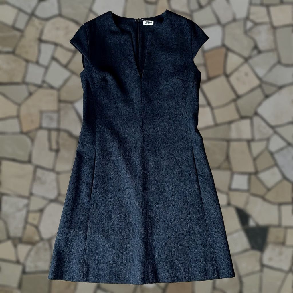 L'AGENCE VINTAGE L’Agence Notch Neck Sheath Dress Cap Sleeve Women’s 2 Dress Knee Length Black Zipper Solid Size XS / US 0-2 / IT 36-38 - 1 Thumbnail