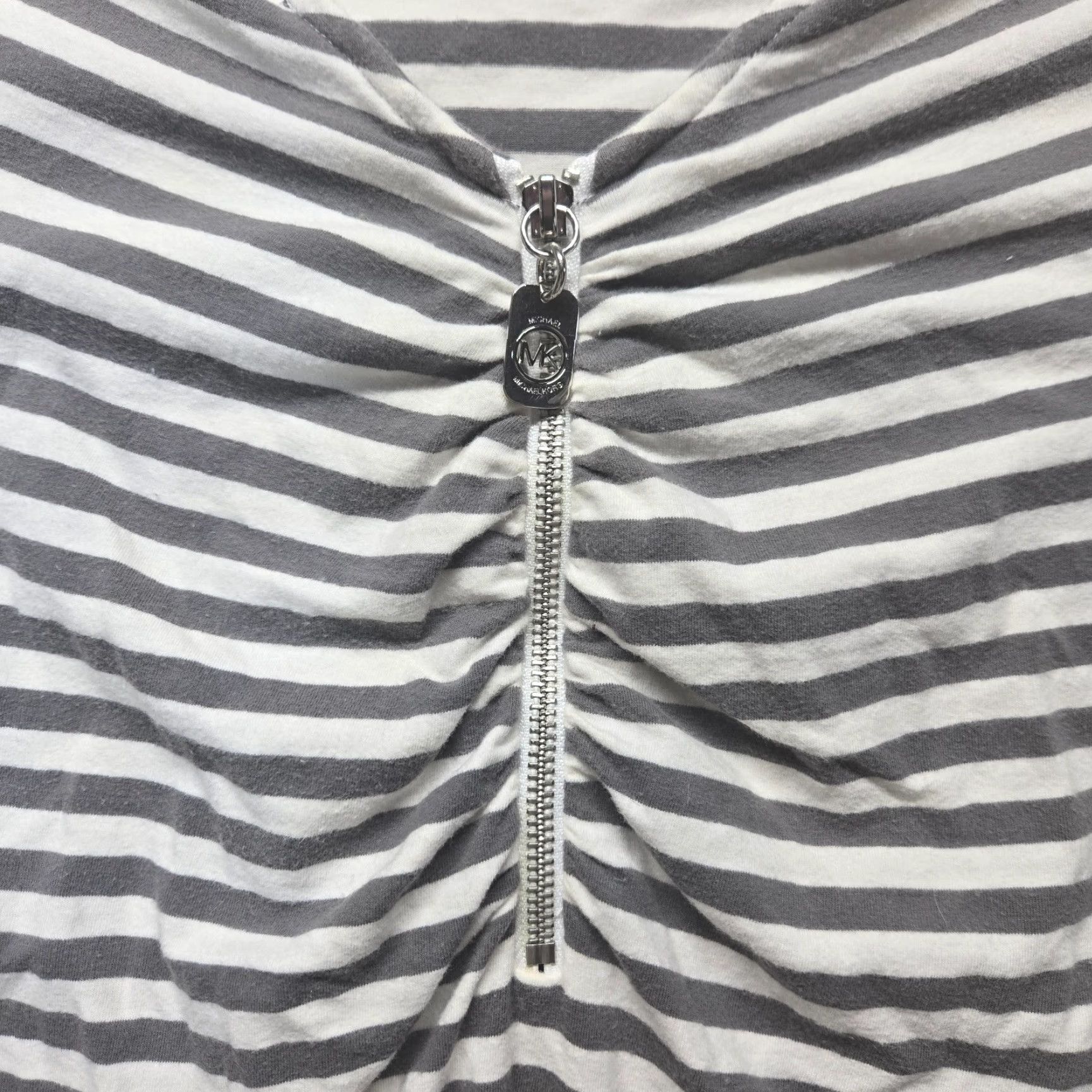 Michael Kors Michael Kors Women's Blouse Shirt 3/4 Sleeve Gray White Stripes Zip Neck All Seasons M Size M / US 6-8 / IT 42-44 - 2 Thumbnail