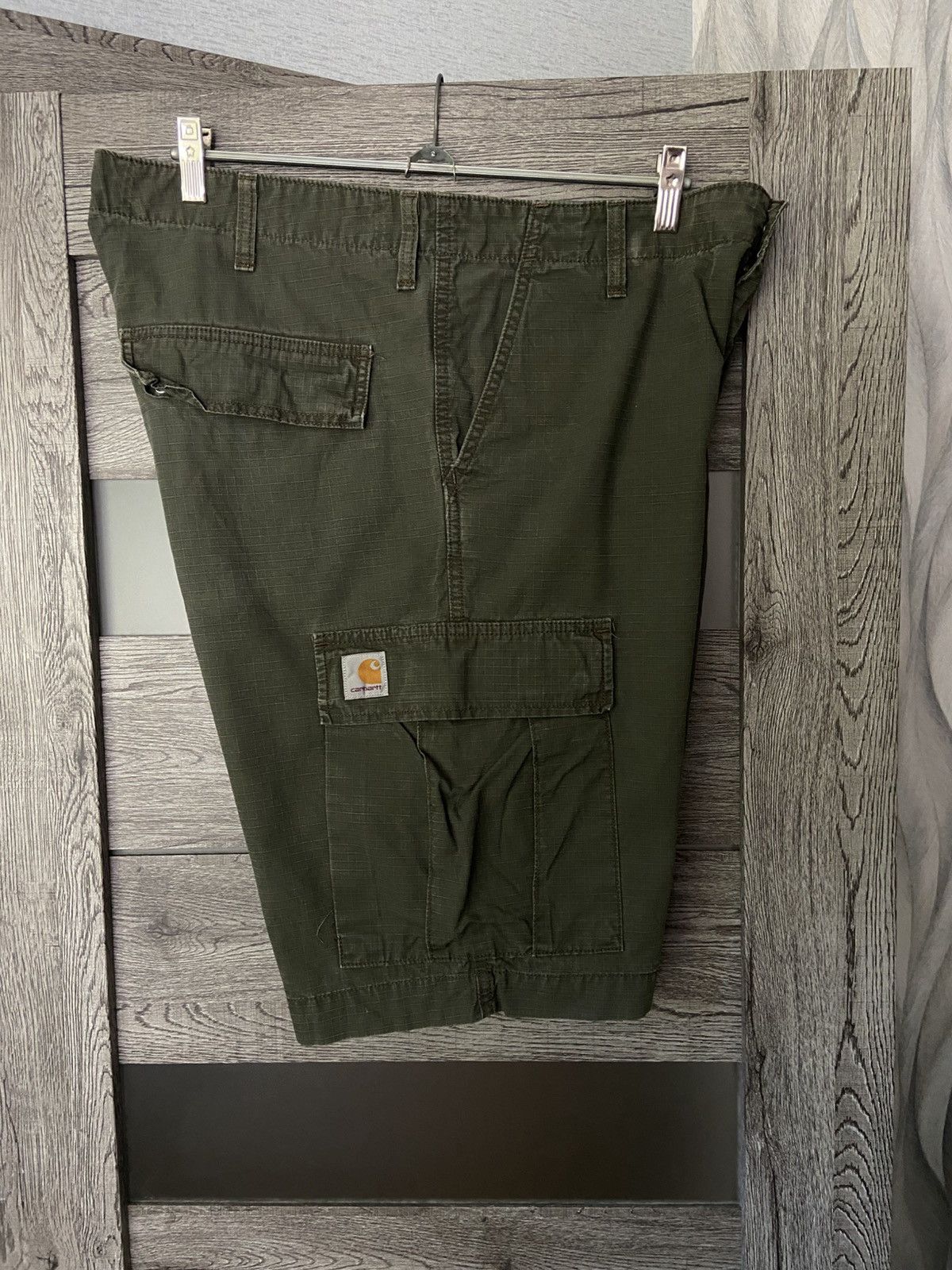 Carhartt Wip Carhartt wip regular cargo short shorts Size US 36 / EU 52 - 1 Thumbnail