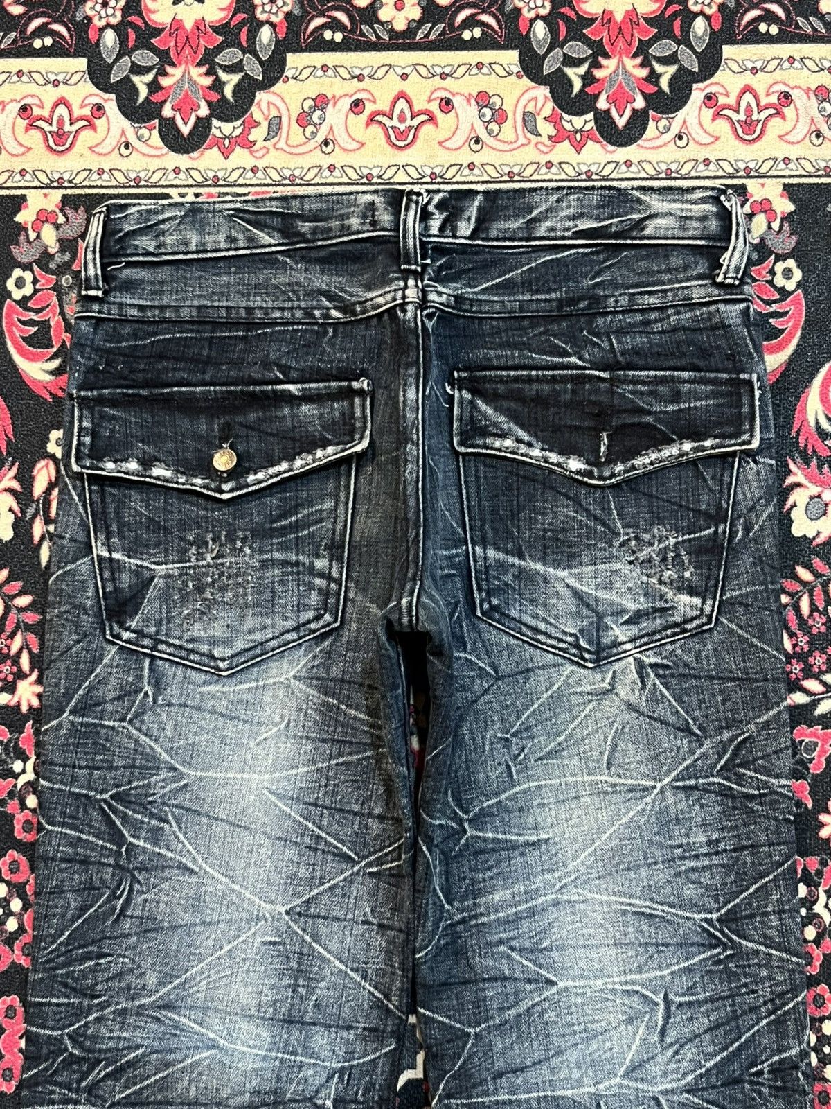 Tornado Mart K.U.I Dark Cracked Washed Distressed Flare Jeans Size US 32 / EU 48 - 7 Thumbnail