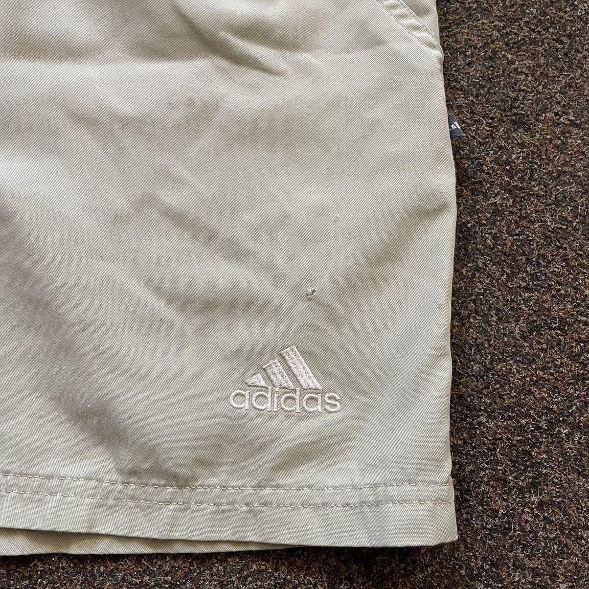 Vintage Vintage Adidas Cream Nylon Shorts Baggy Sportwear Goth 32 Size US 32 / EU 48 - 3 Thumbnail