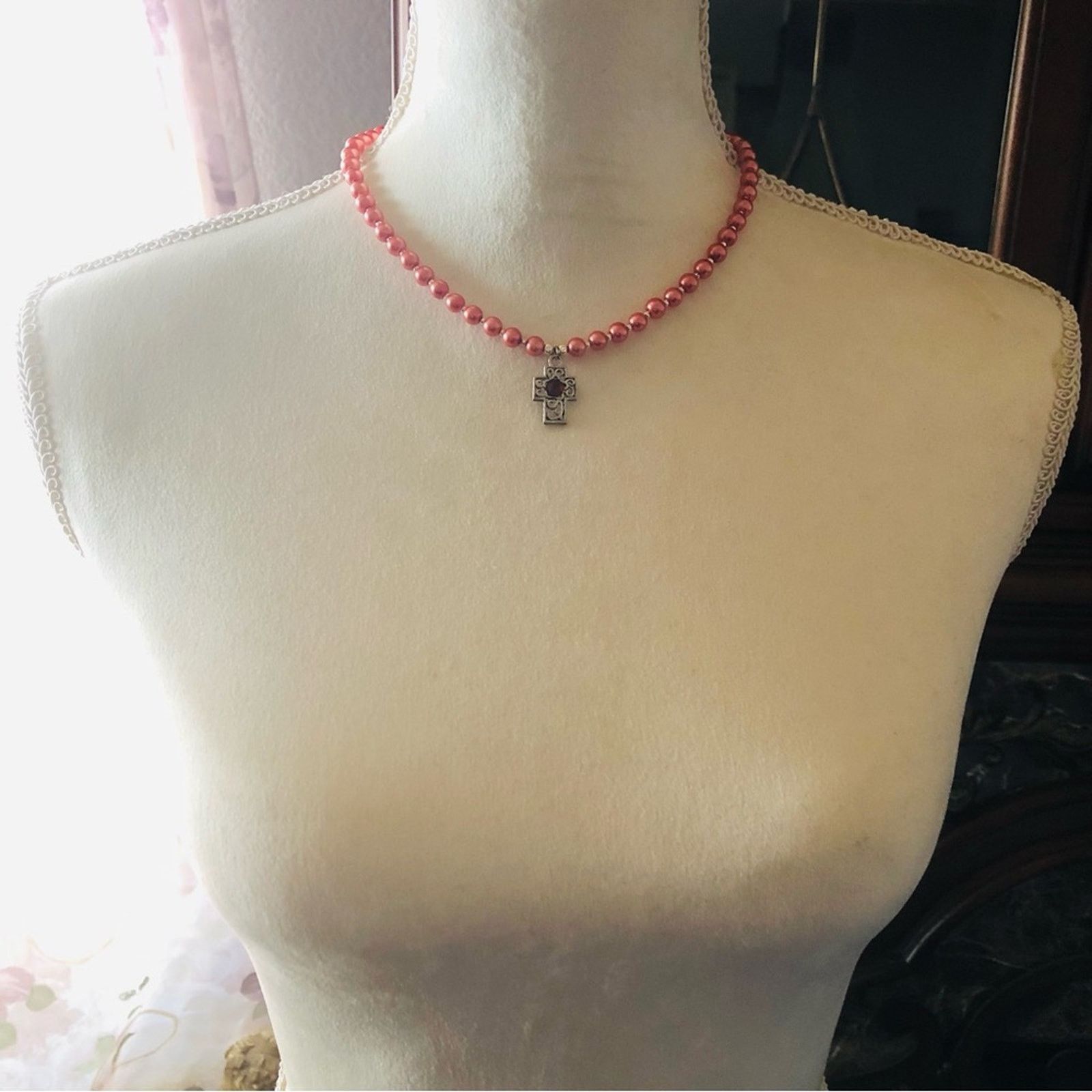 Handmade Handcrafted repurpose antique rose cross Pearl necklace Size ONE SIZE - 5 Thumbnail