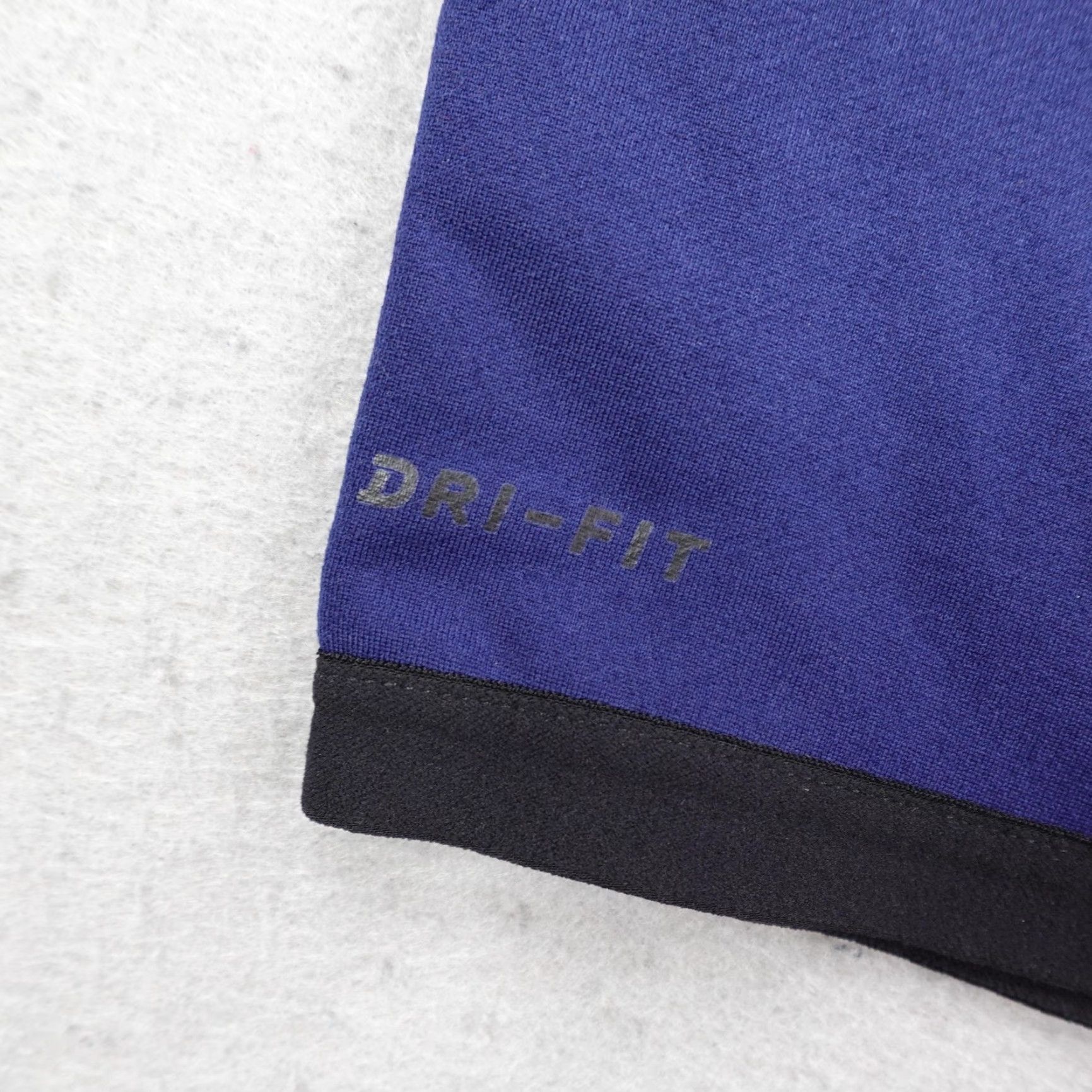 Nike Nike Vest Mens XL Blue Dri Fit 1/4 Zip Sleeveless Pullover Training Performance New Size US XL / EU 56 / 4 - 4 Thumbnail