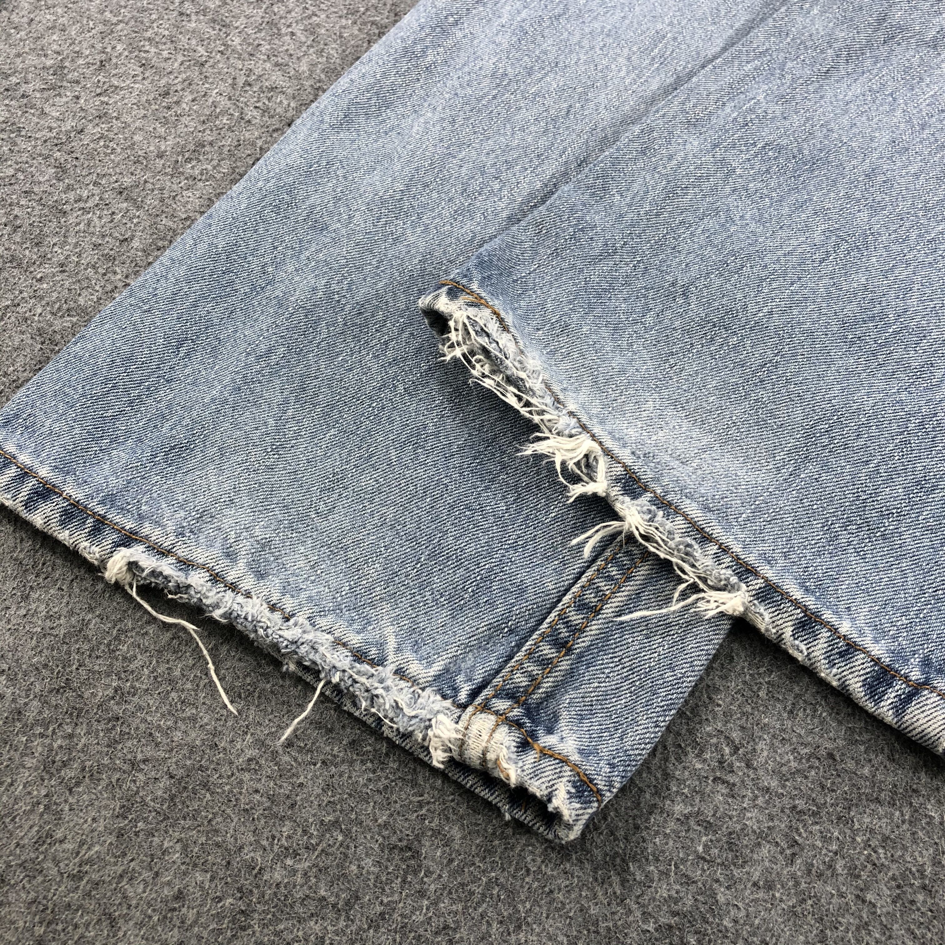 Levi's × Vintage Vintage Light Wash Levis 550 Jeans-JM1848 Size US 37 - 6 Thumbnail